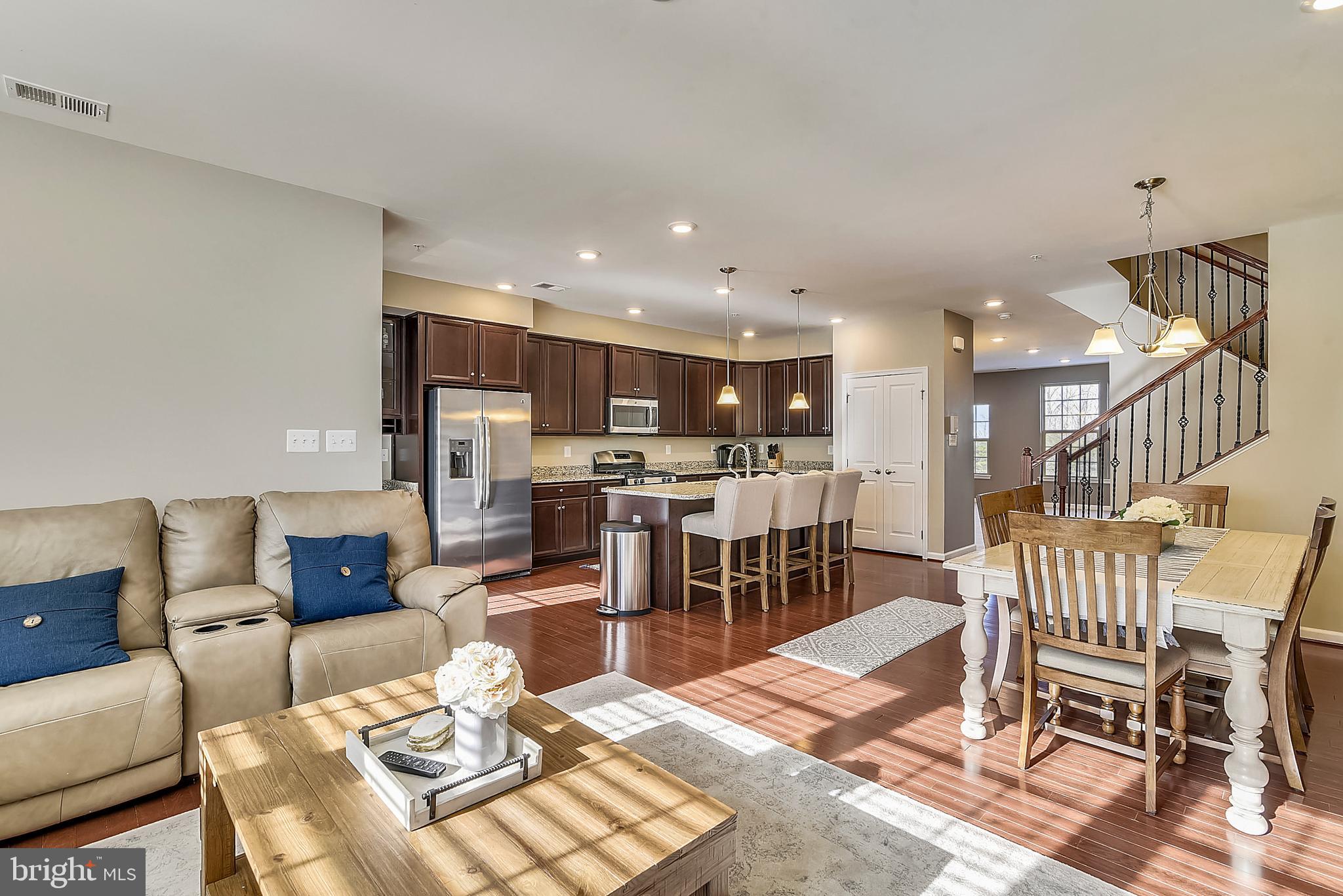 ORCHARD SQUARE - Residential