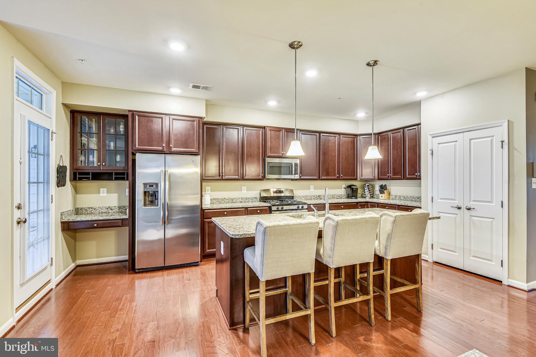 ORCHARD SQUARE - Residential