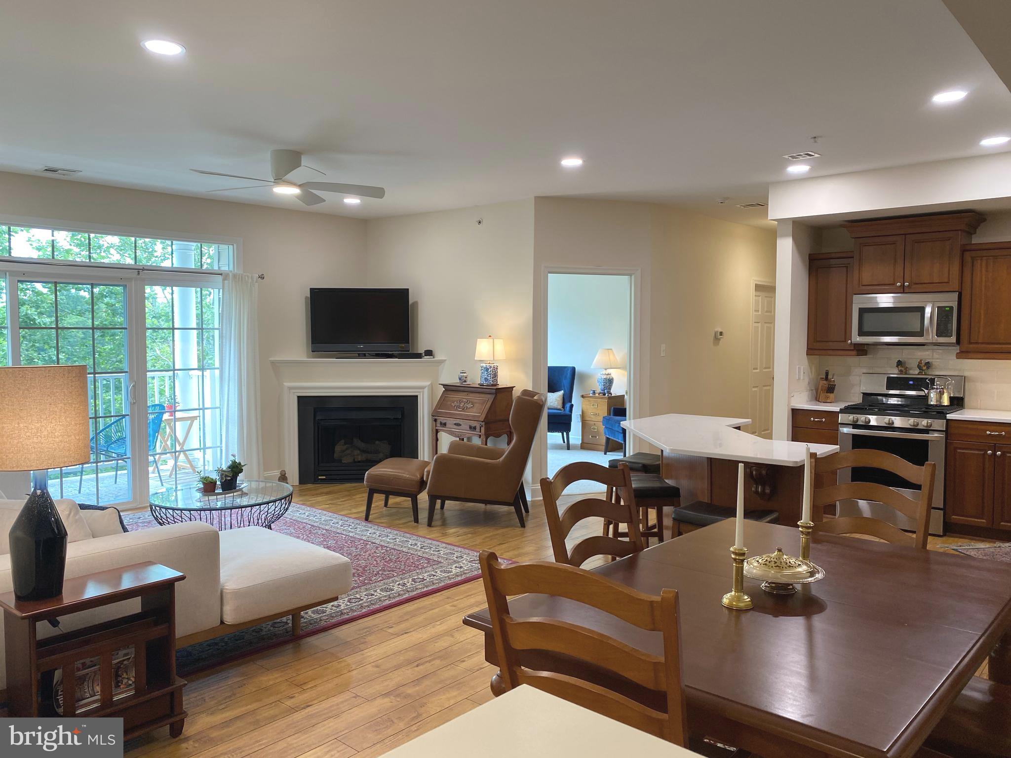 VICTORIA GARDENS - Residential