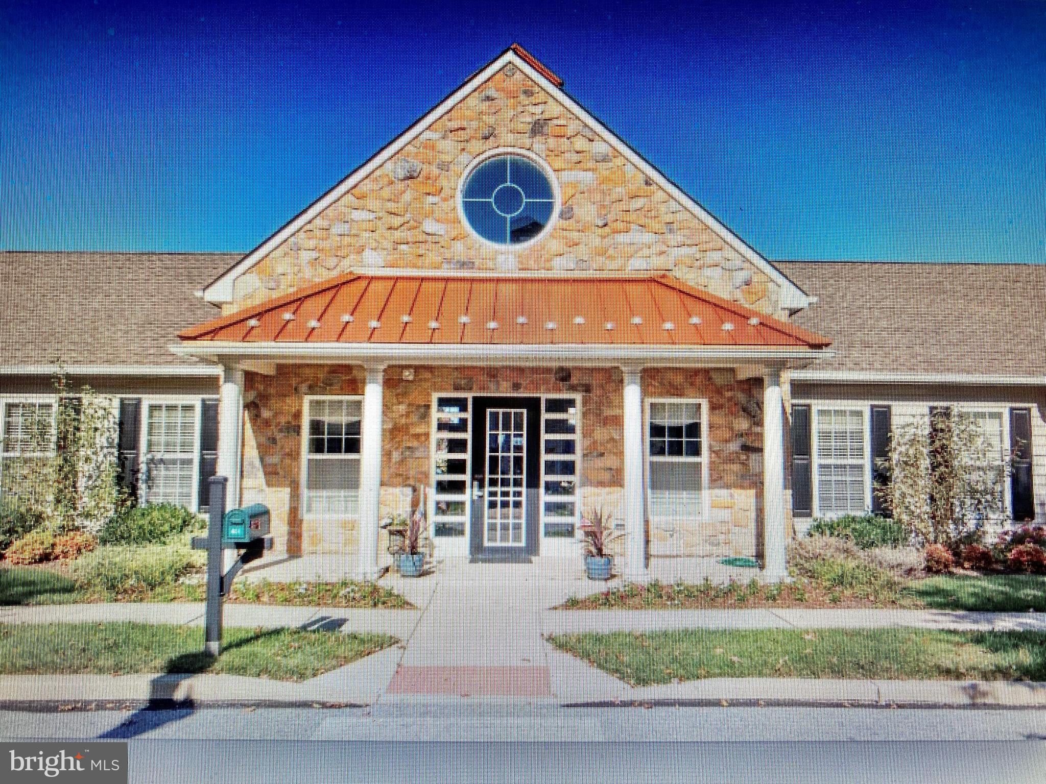 VICTORIA GARDENS - Residential