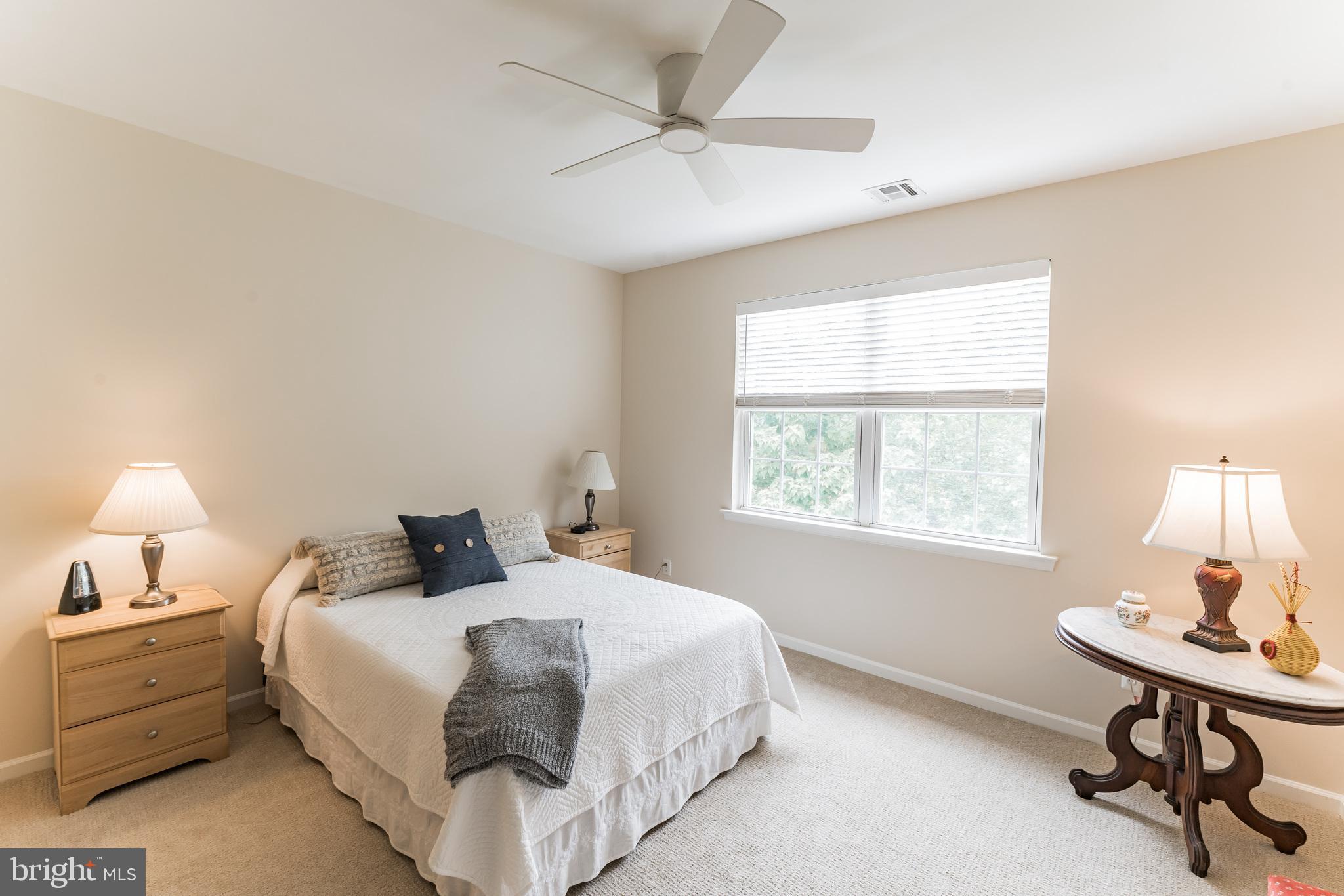 VICTORIA GARDENS - Residential