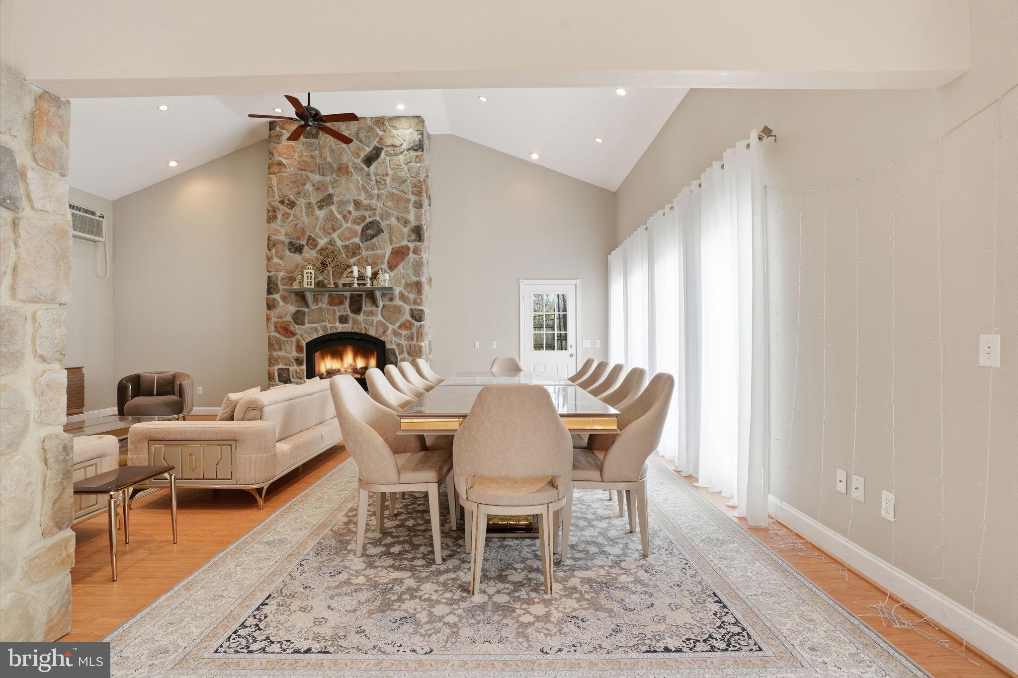 WOODLYN WEST - Residential