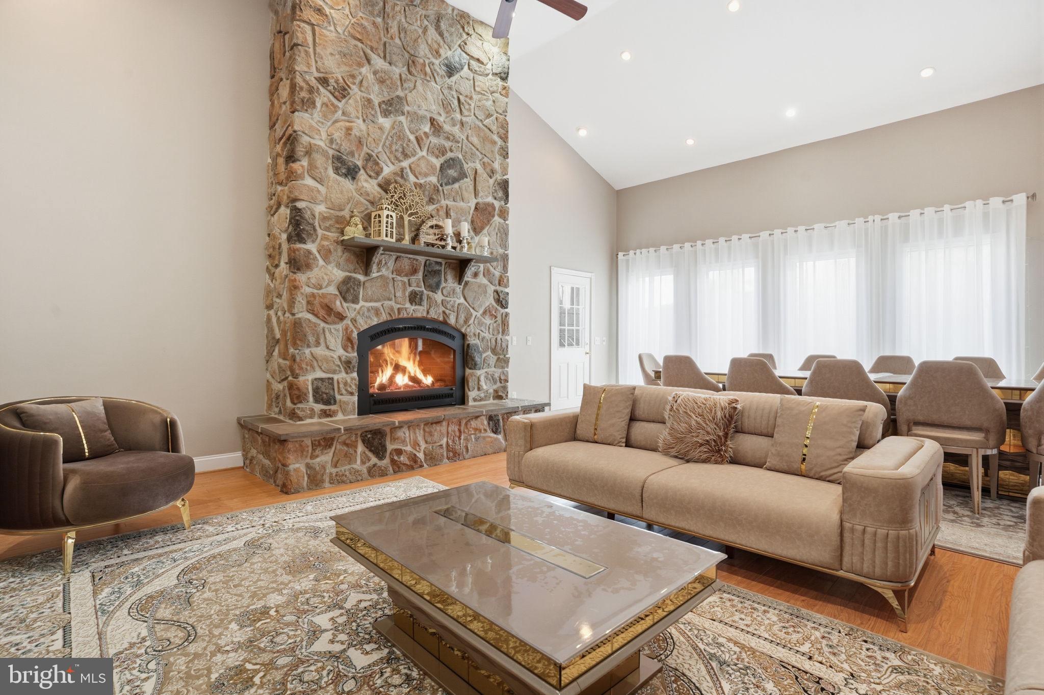 WOODLYN WEST - Residential