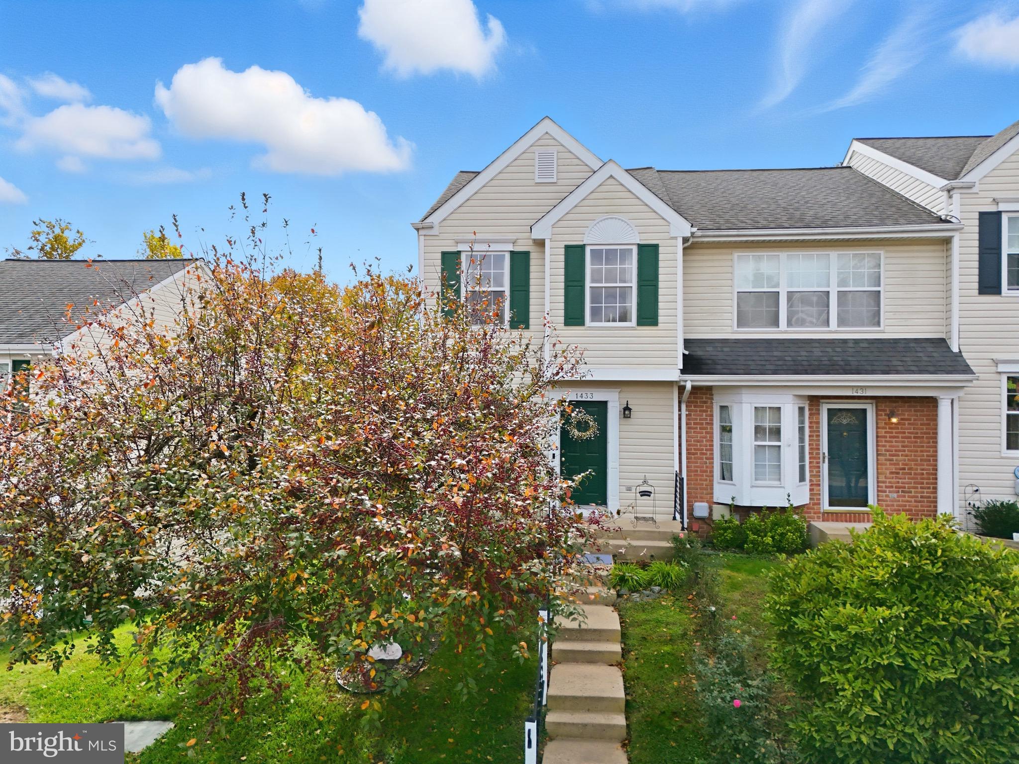 1433 GOLDEN ROD COURT 1433