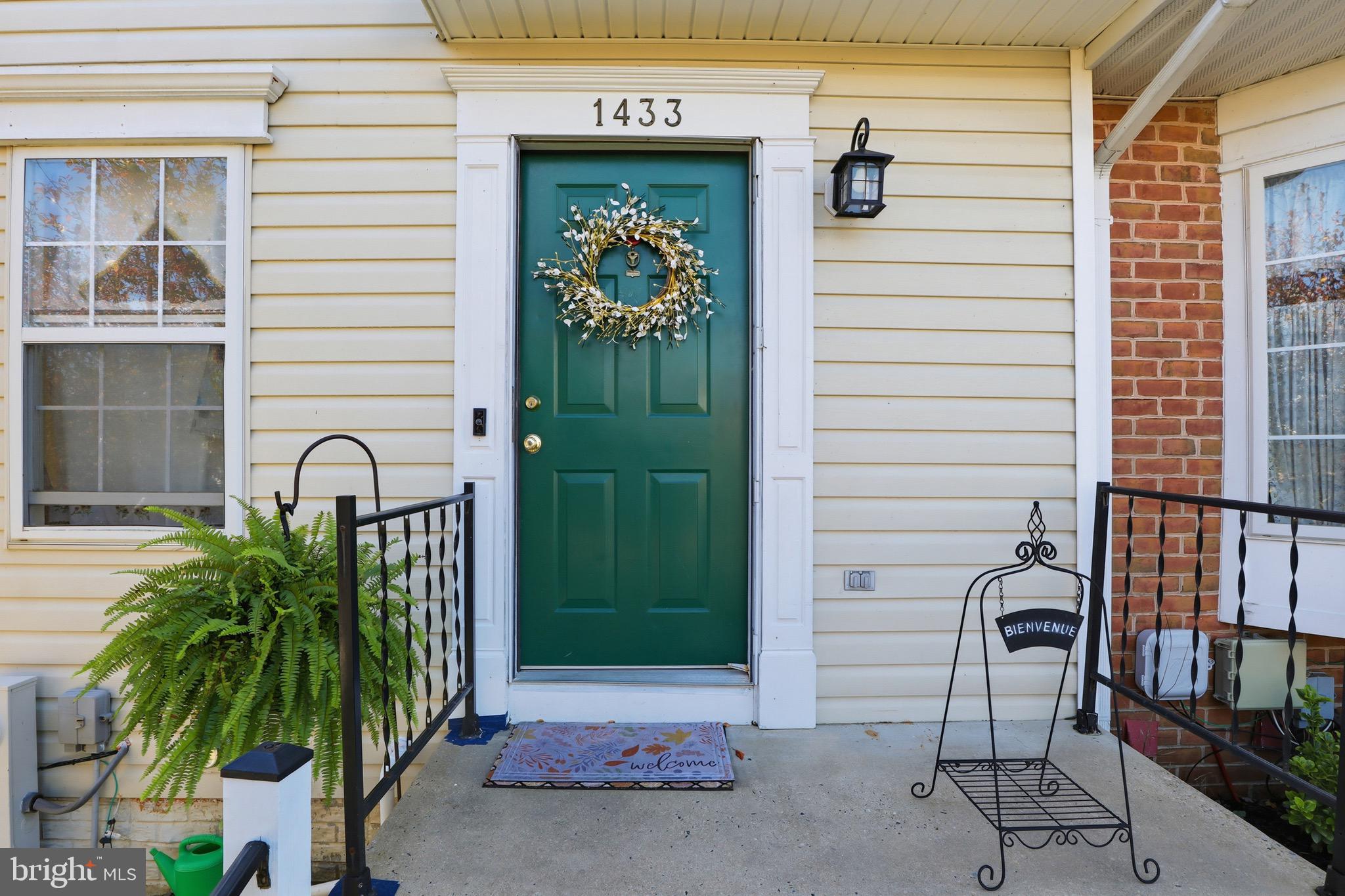 1433 GOLDEN ROD COURT 1433
