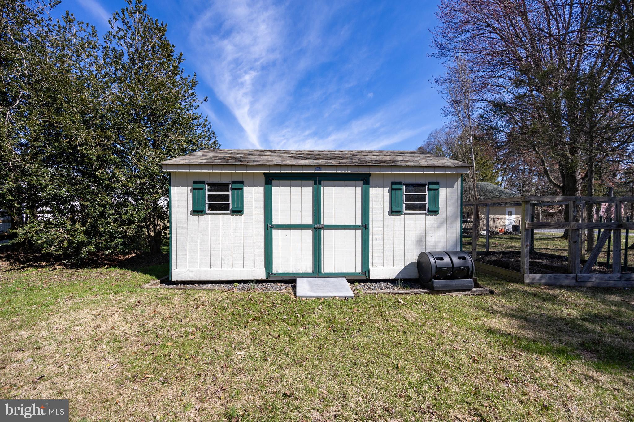 YORKTOWN - Residential