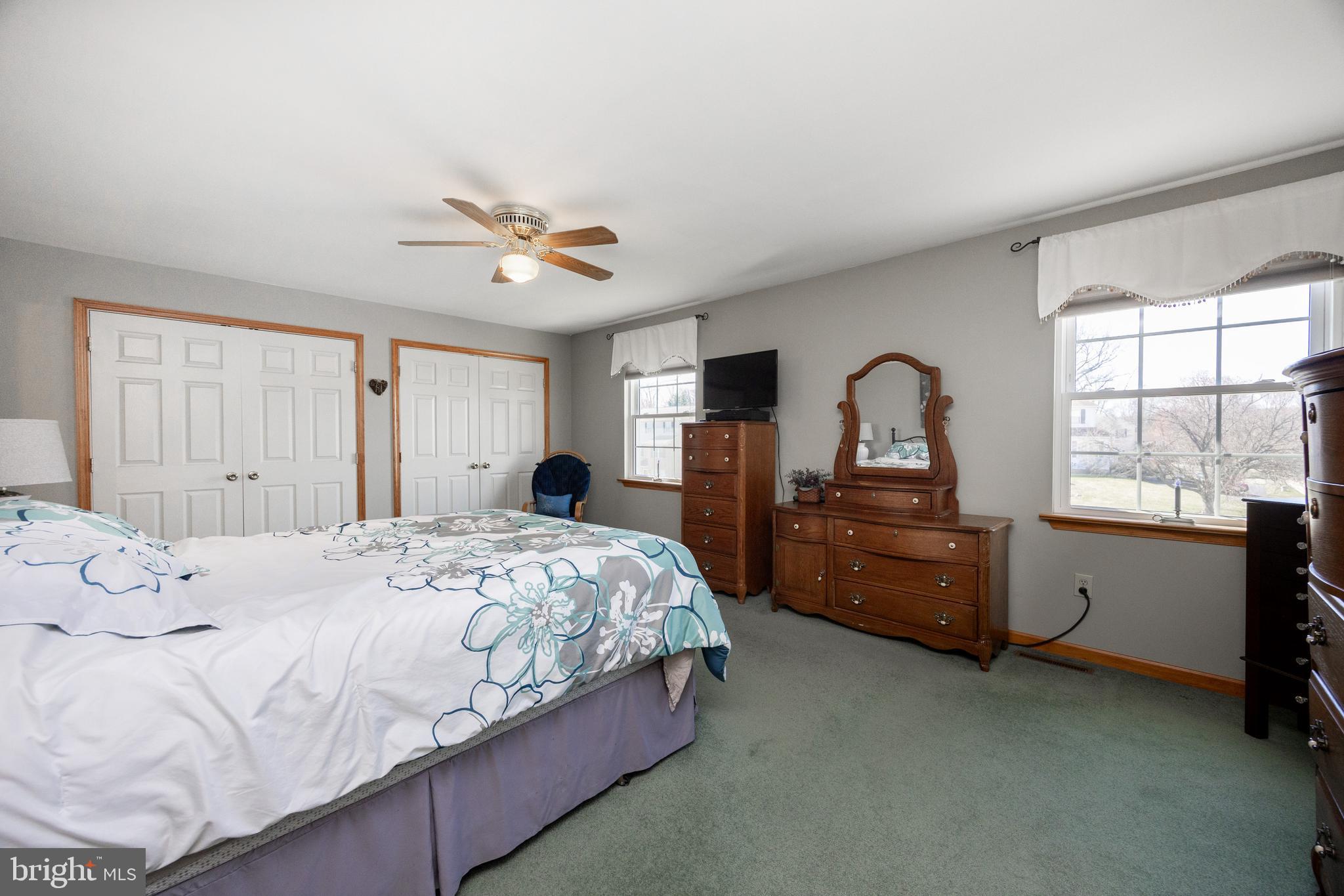 YORKTOWN - Residential