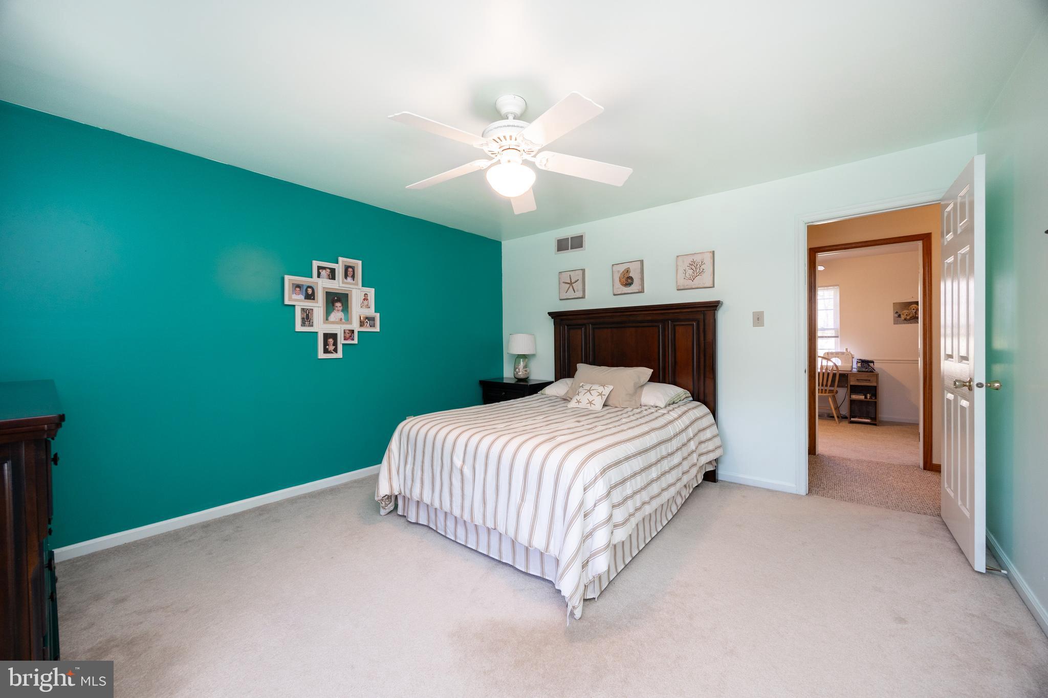 YORKTOWN - Residential