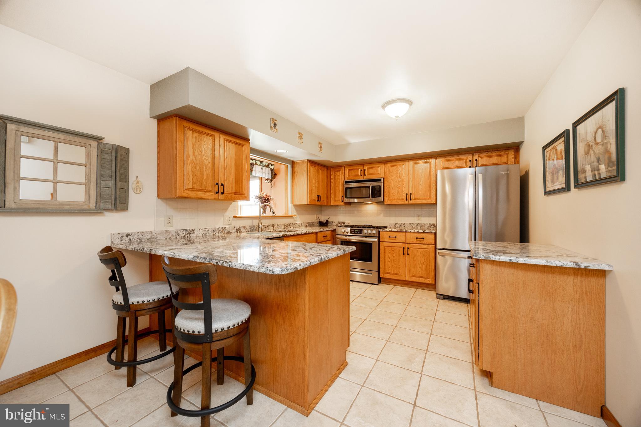 YORKTOWN - Residential