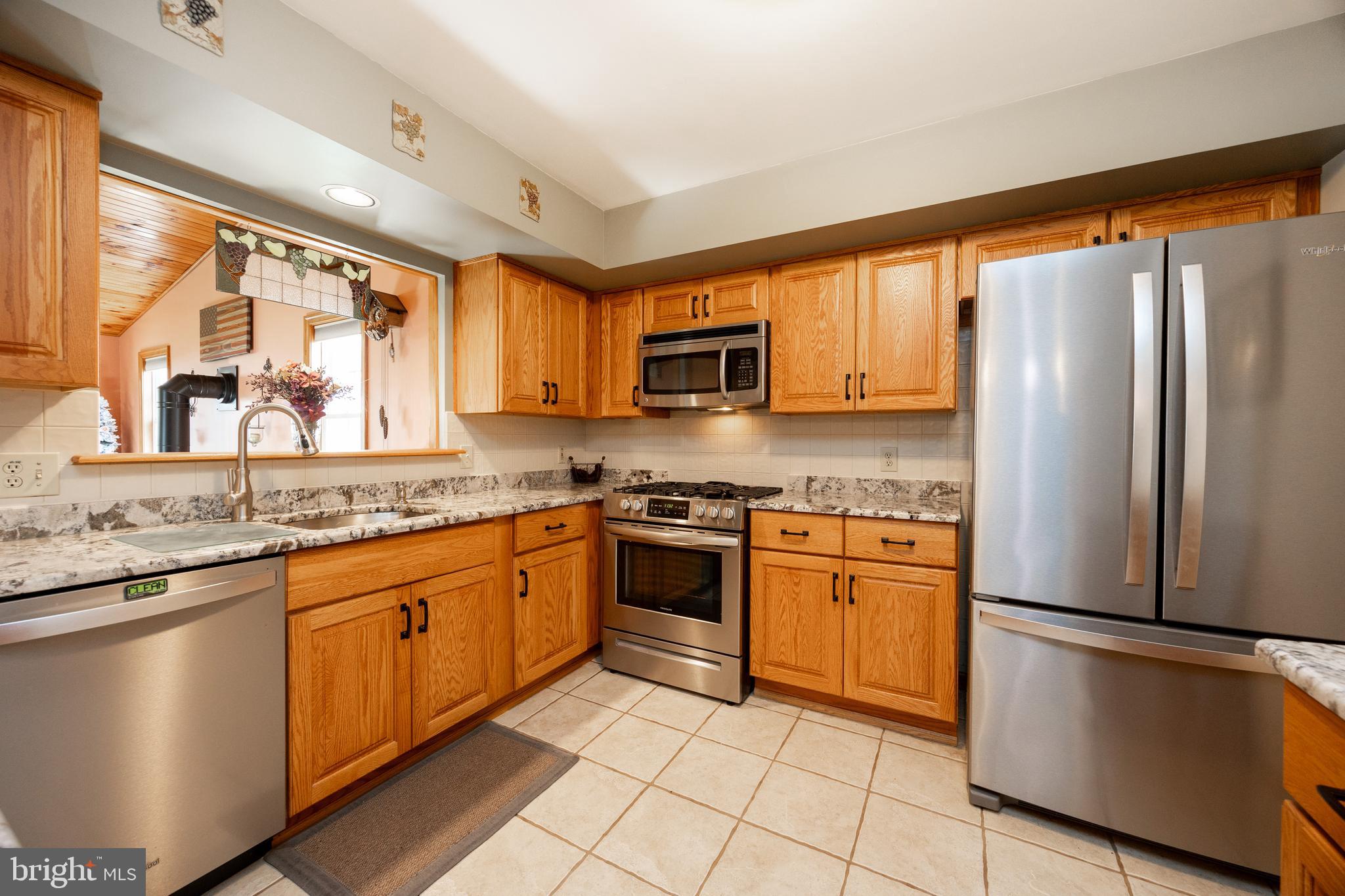 YORKTOWN - Residential