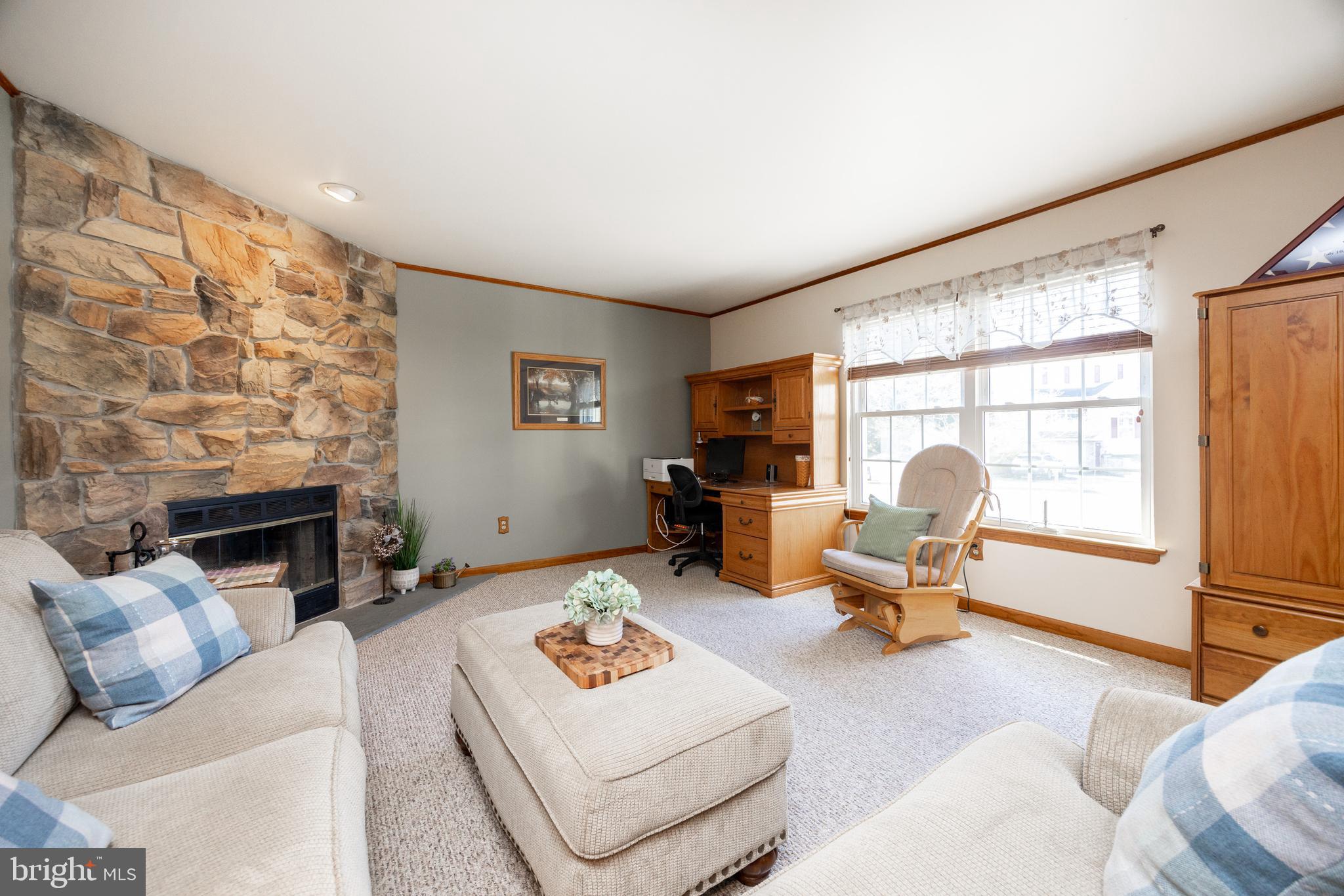 YORKTOWN - Residential