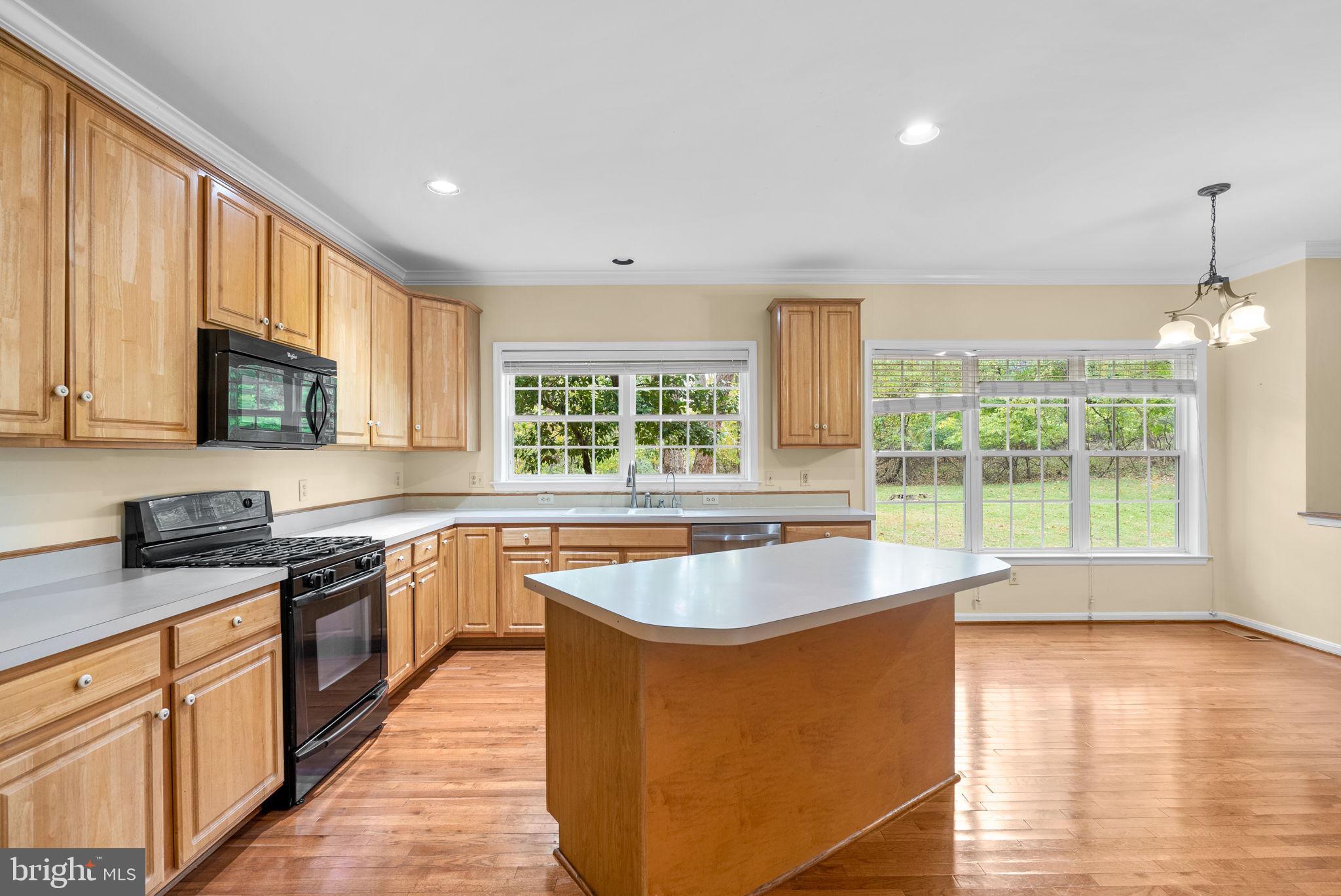 WOODLAND STATION - Residential