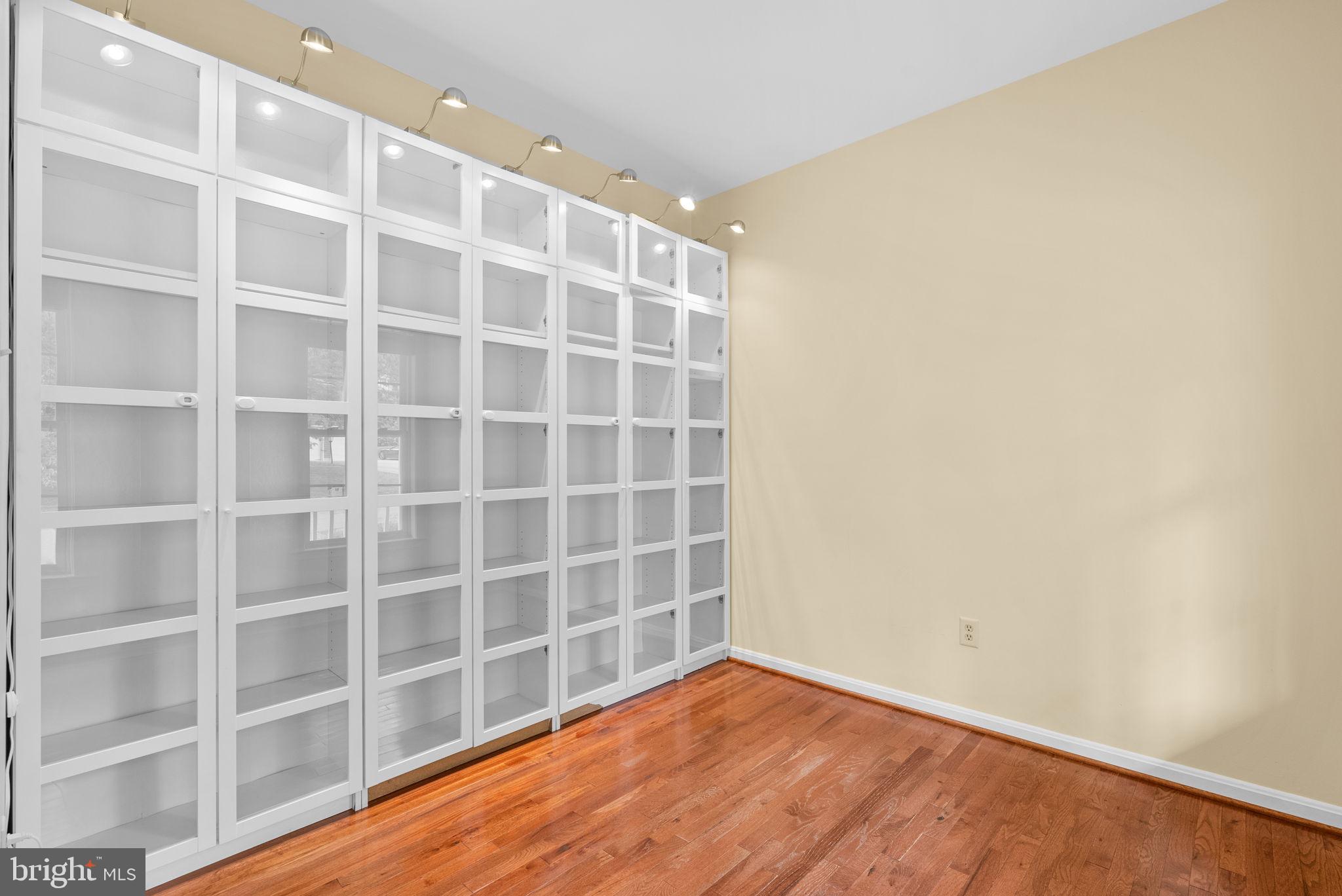 WOODLAND STATION - Residential