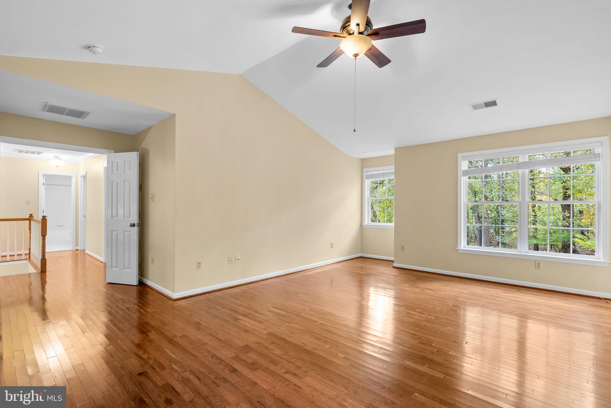 WOODLAND STATION - Residential