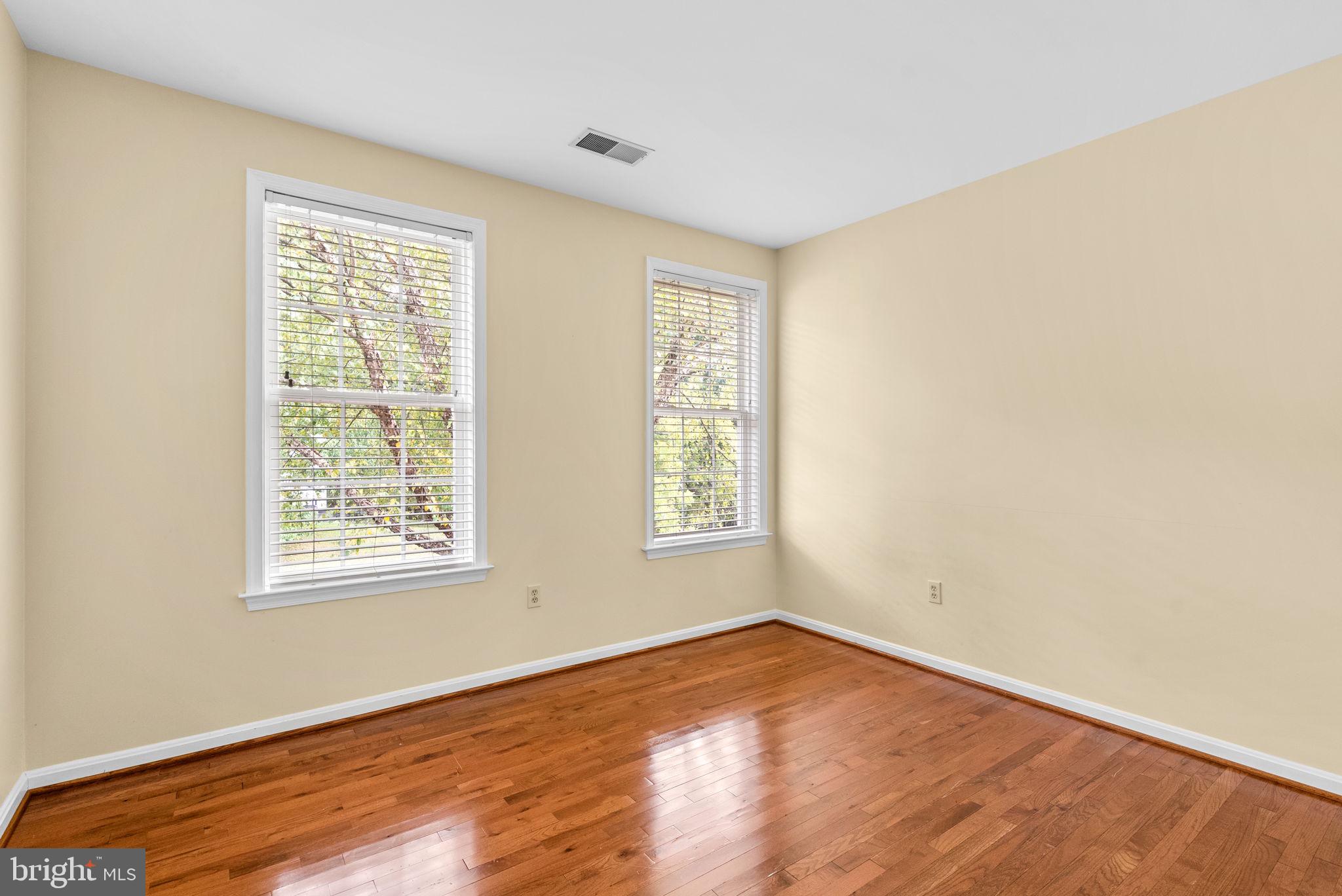 WOODLAND STATION - Residential