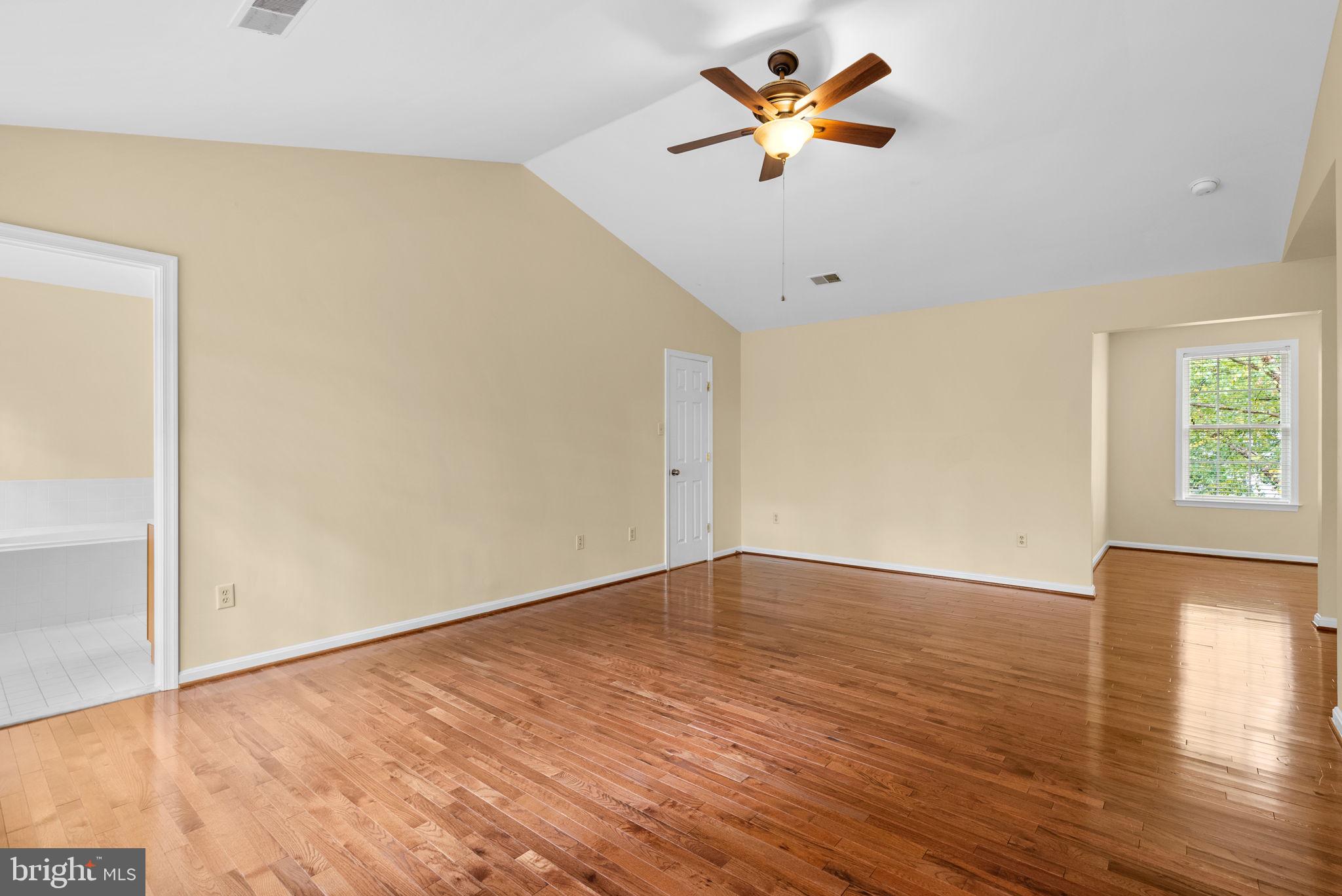 WOODLAND STATION - Residential