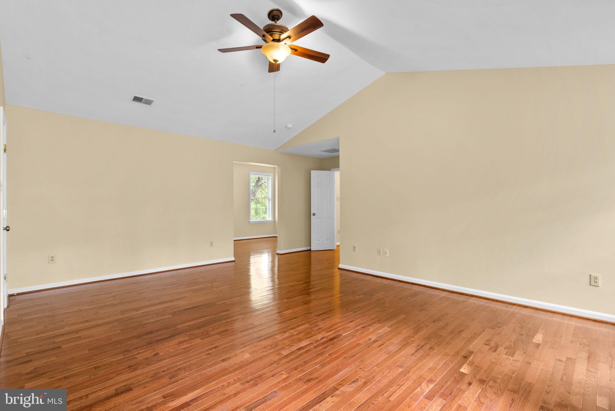 WOODLAND STATION - Residential