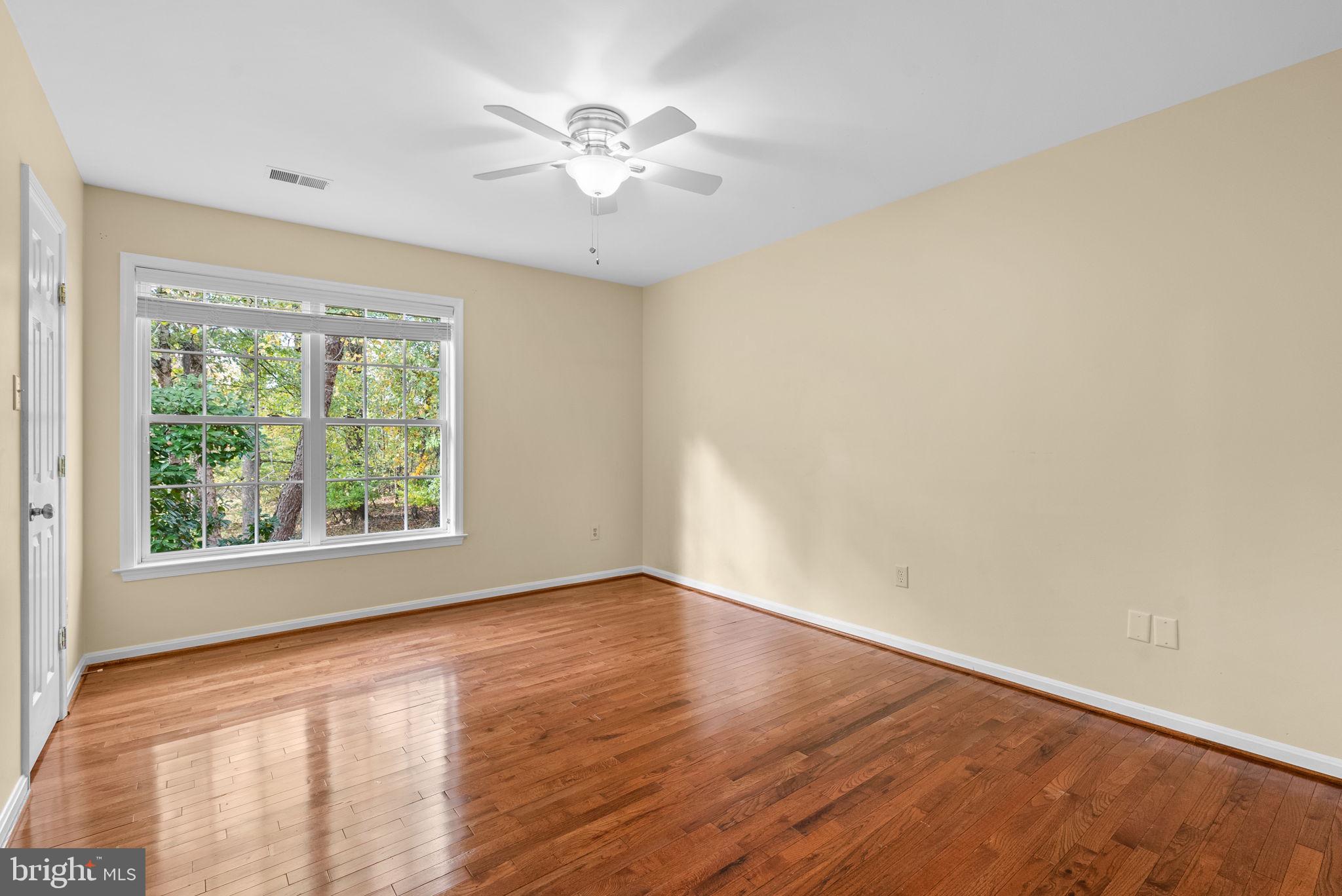 WOODLAND STATION - Residential