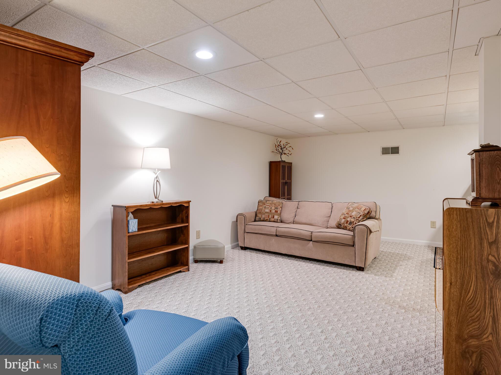 CEDAR KNOLL - Residential