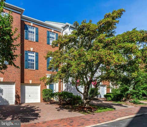 Photo of 5033 Murtha Street, ALEXANDRIA, VA 22304 (MLS # VAAX2065568)