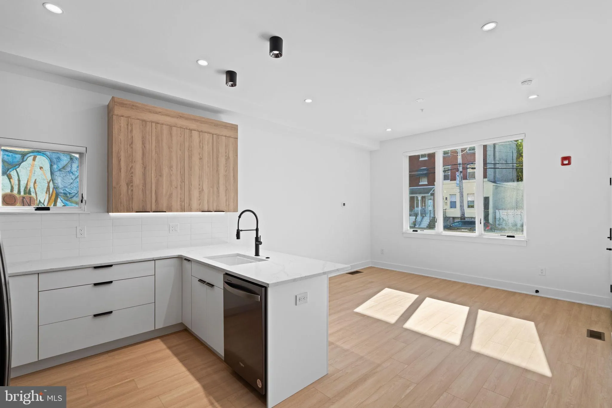 Philadelphia, Pennsylvania 19104, United States, 3 Bedrooms Bedrooms, ,3 BathroomsBathrooms,Residential,Active,104057