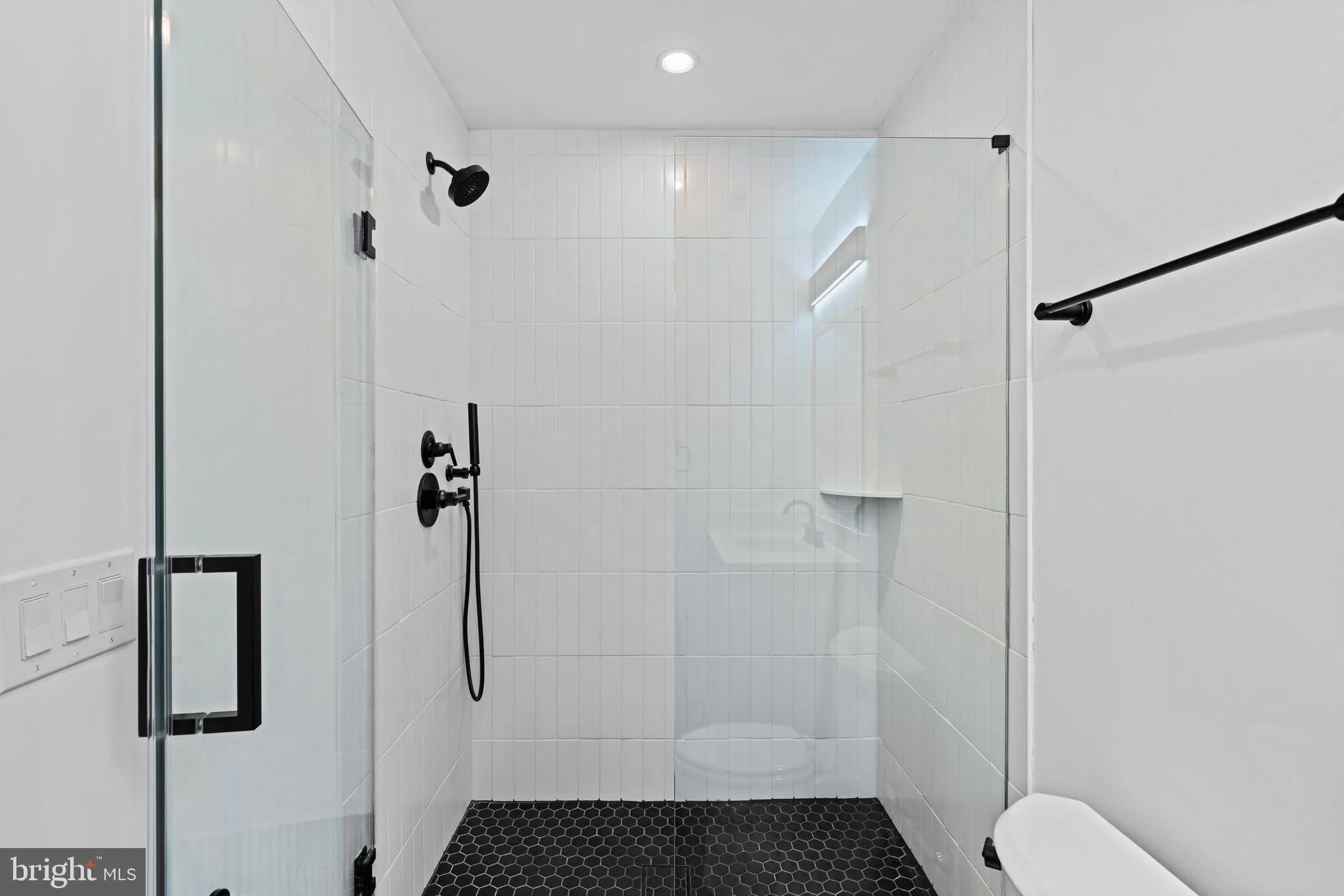 Philadelphia, Pennsylvania 19104, United States, 3 Bedrooms Bedrooms, ,3 BathroomsBathrooms,Residential,Active,104057