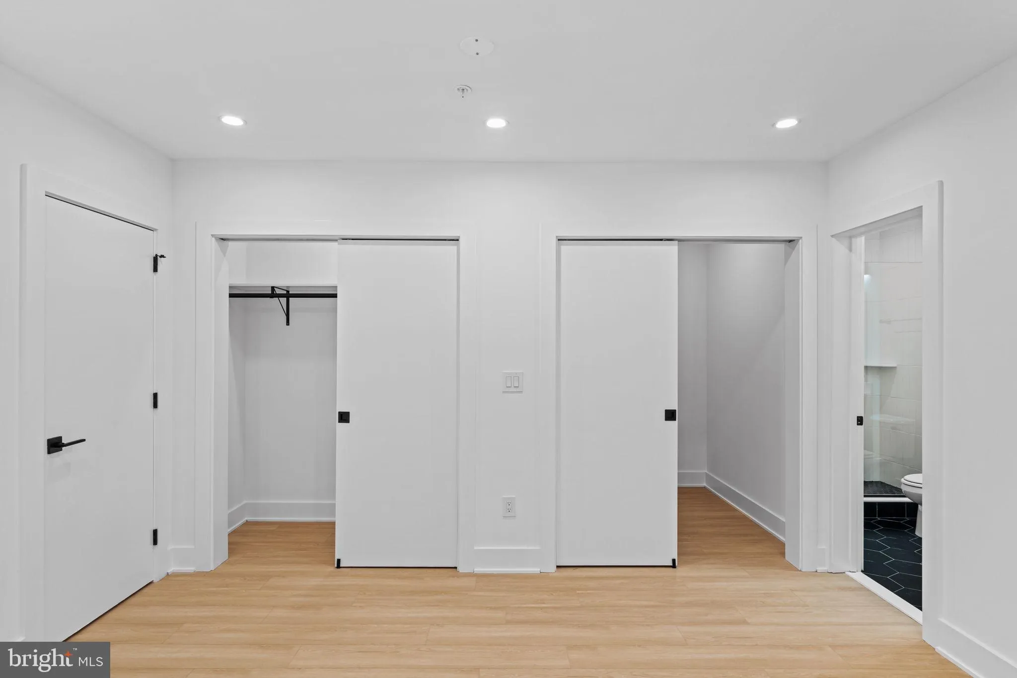 Philadelphia, Pennsylvania 19104, United States, 3 Bedrooms Bedrooms, ,3 BathroomsBathrooms,Residential,Active,104057