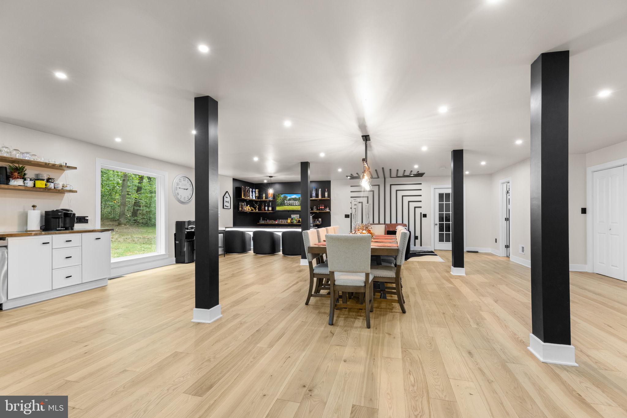 SUMMERWIND - Residential