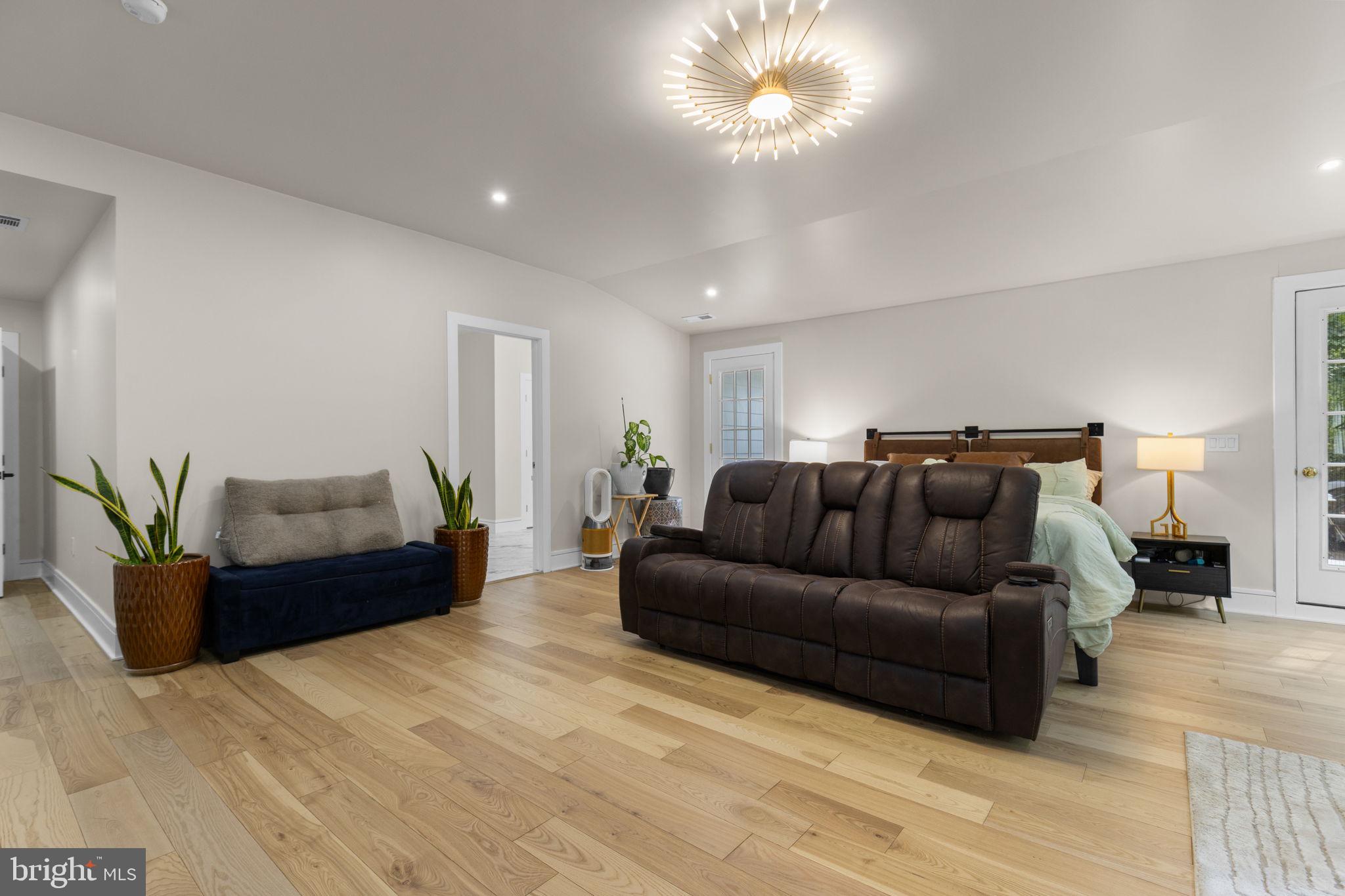 SUMMERWIND - Residential