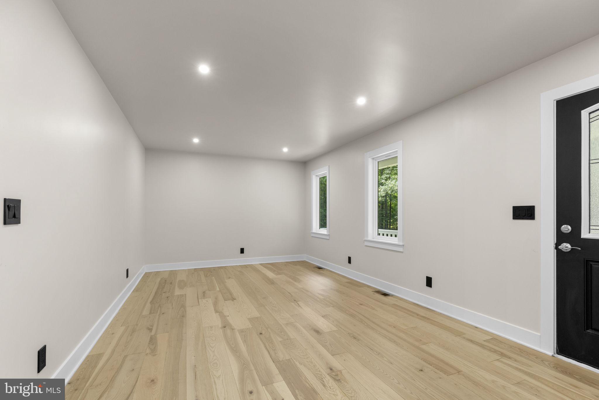 SUMMERWIND - Residential