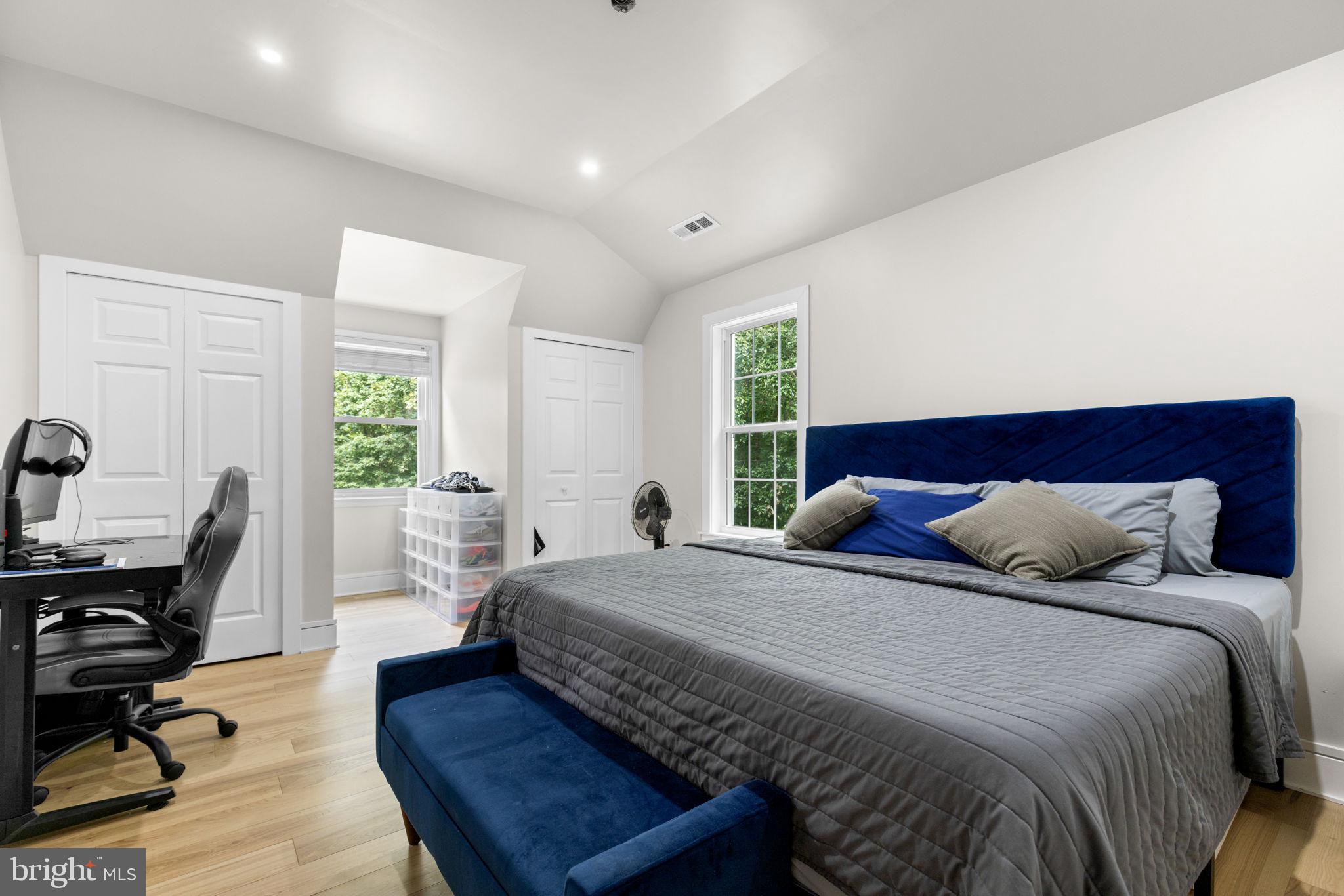 SUMMERWIND - Residential