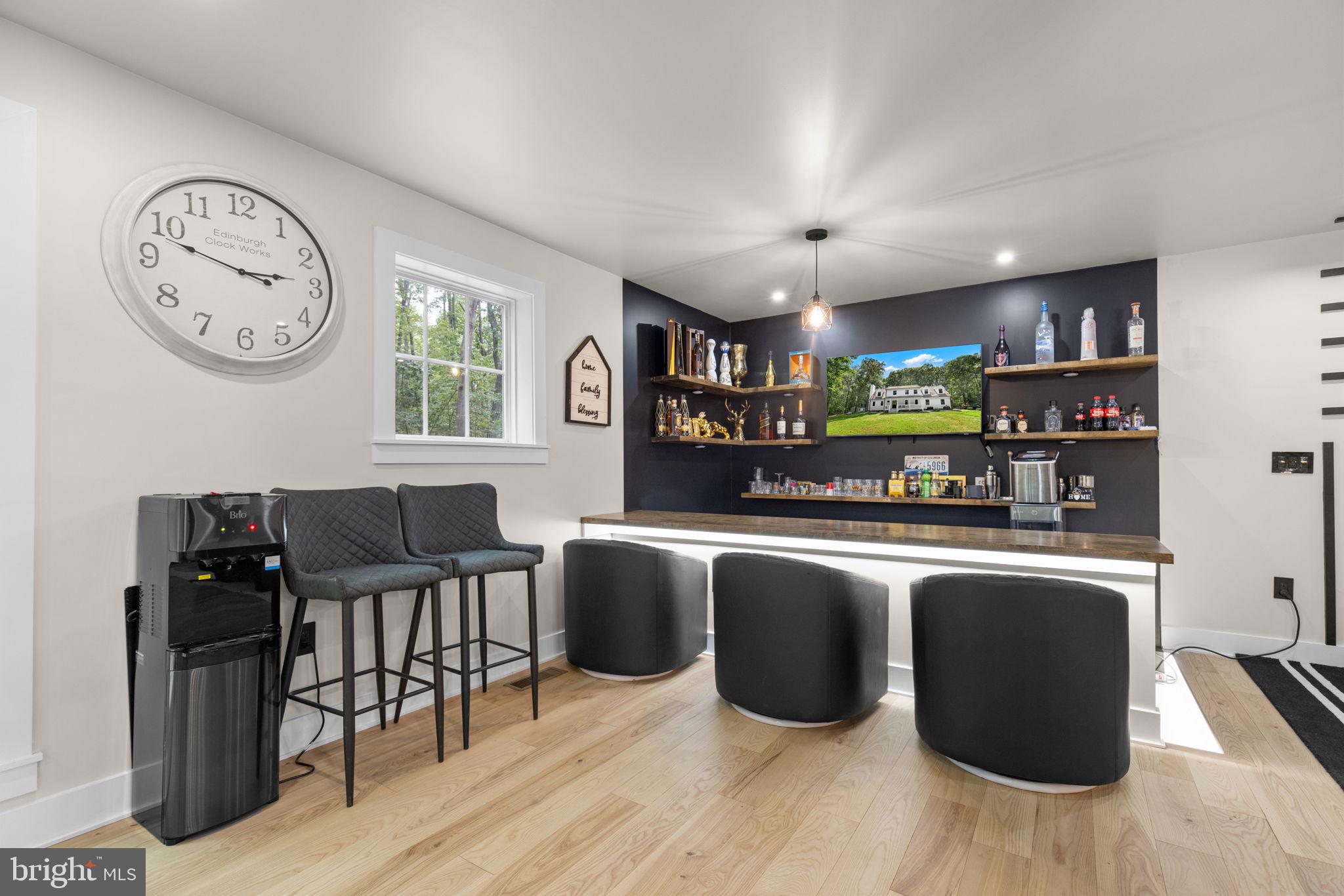 SUMMERWIND - Residential