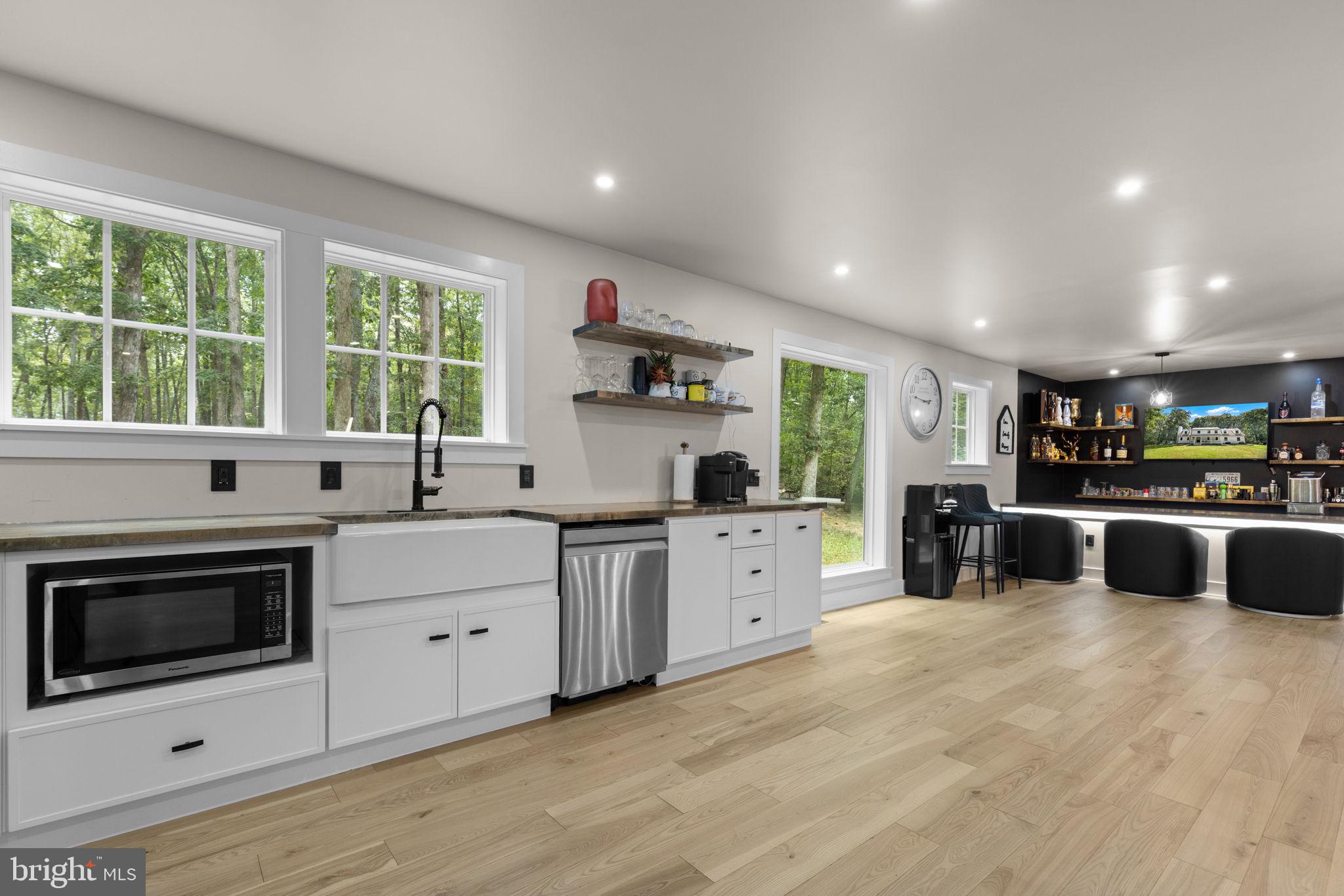 SUMMERWIND - Residential