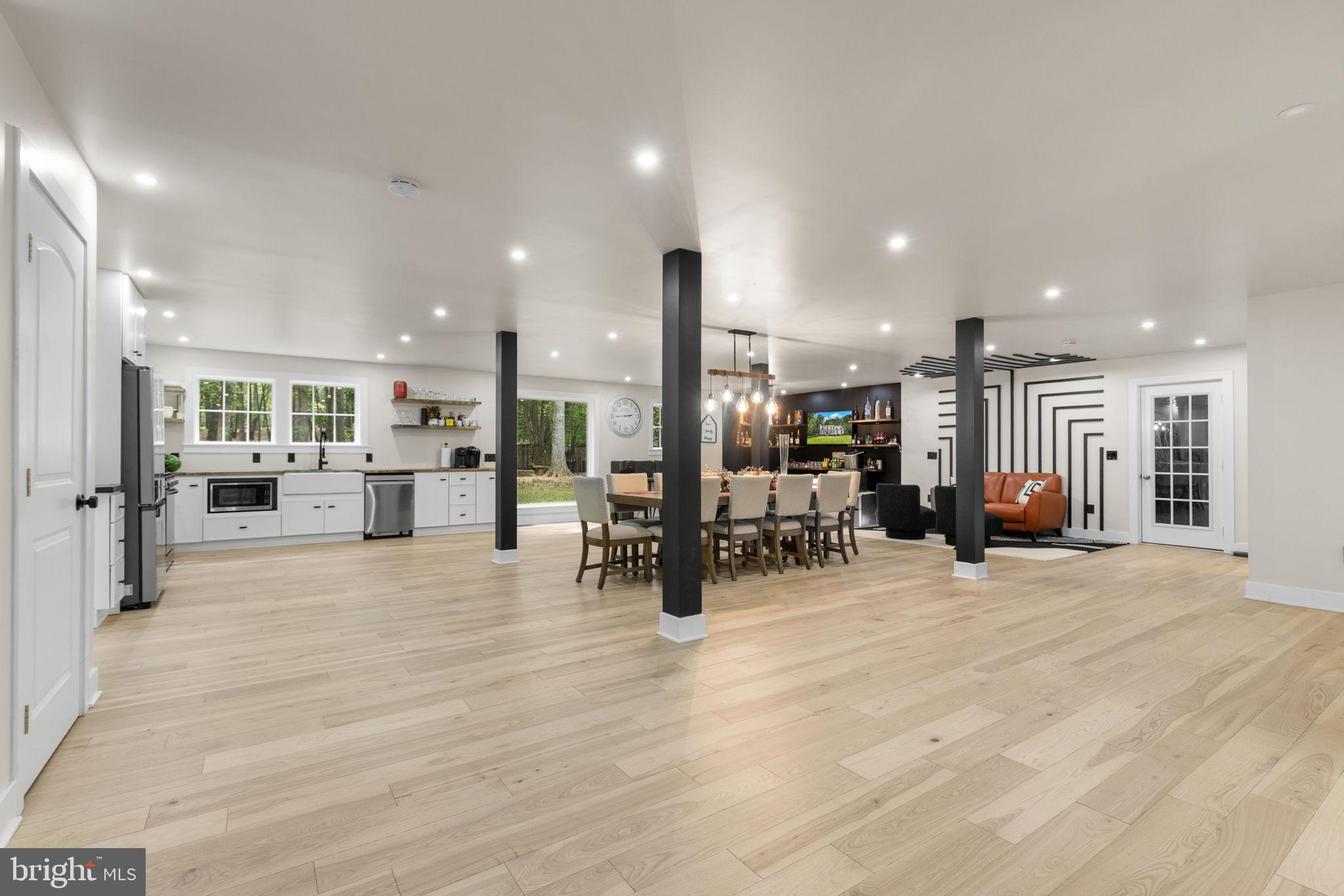 SUMMERWIND - Residential