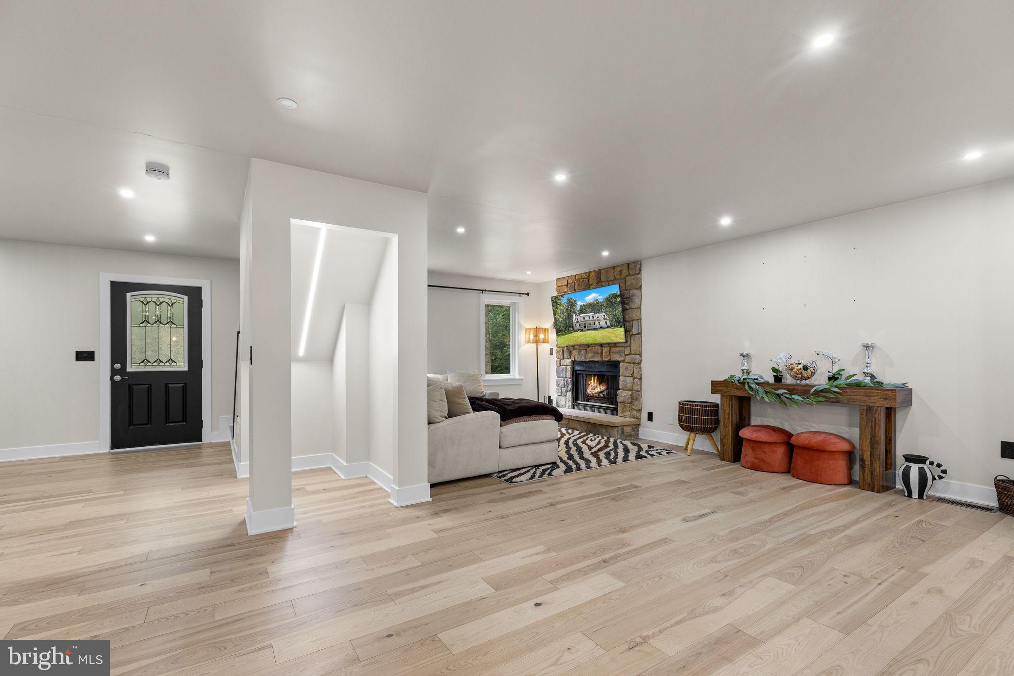 SUMMERWIND - Residential