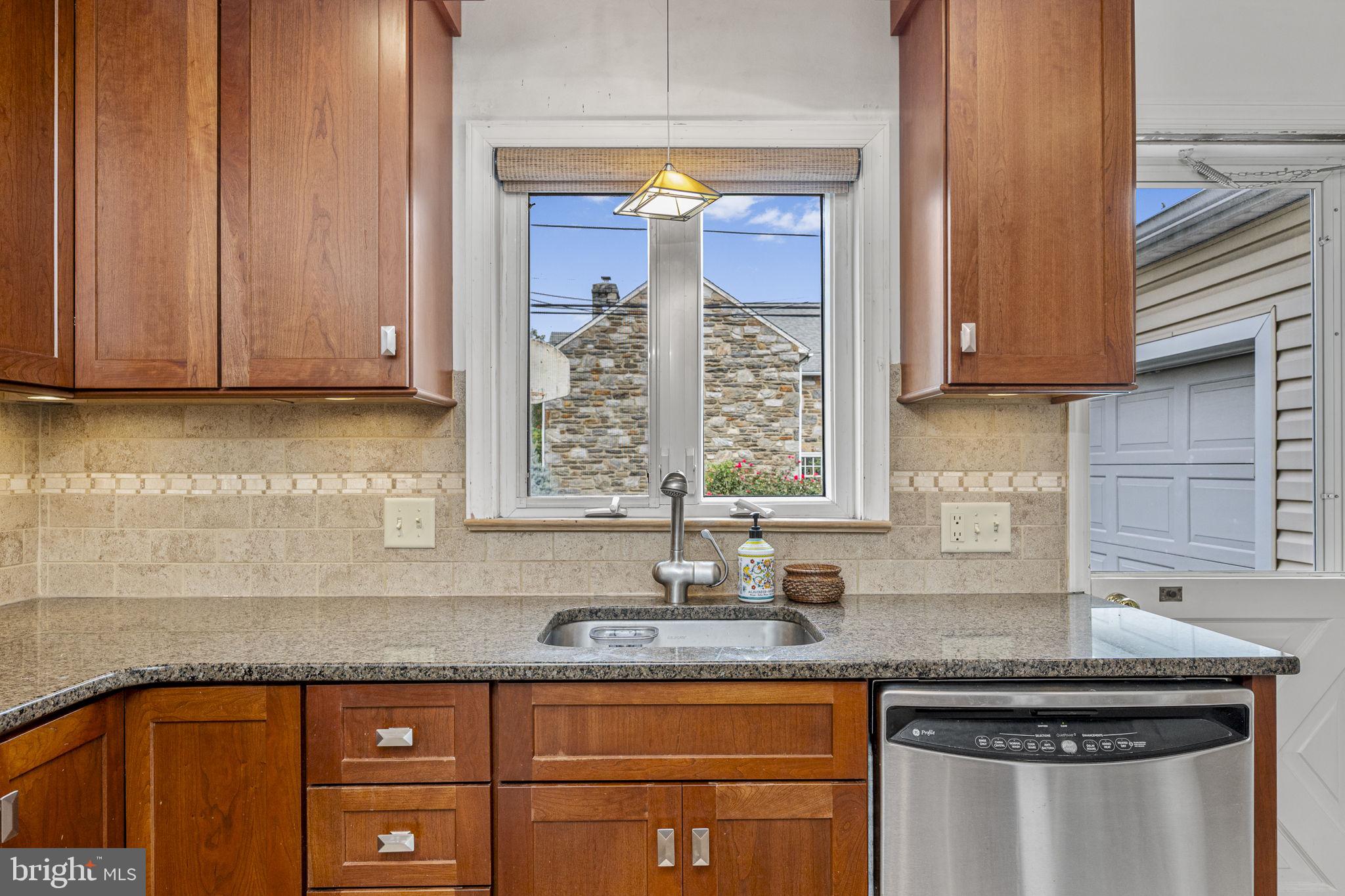 ARONIMINK - Residential