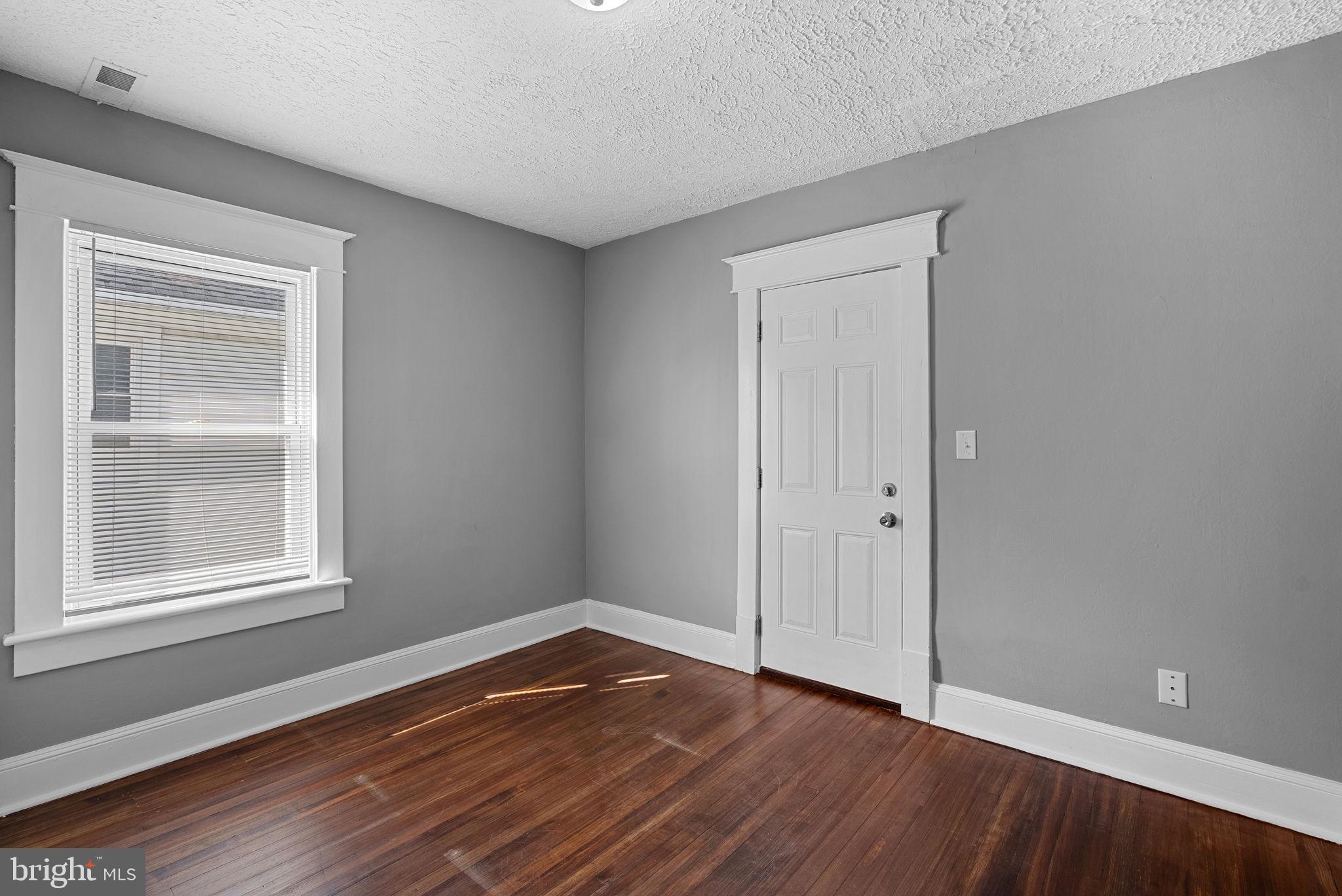 WINCHESTER CITY - Residential