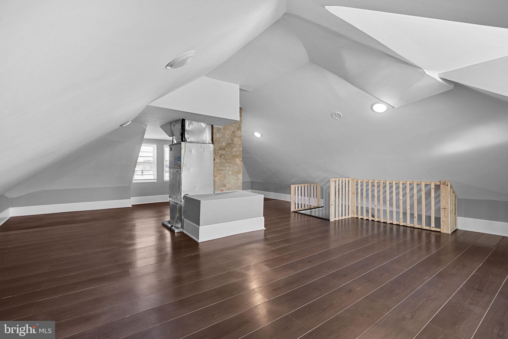 WINCHESTER CITY - Residential