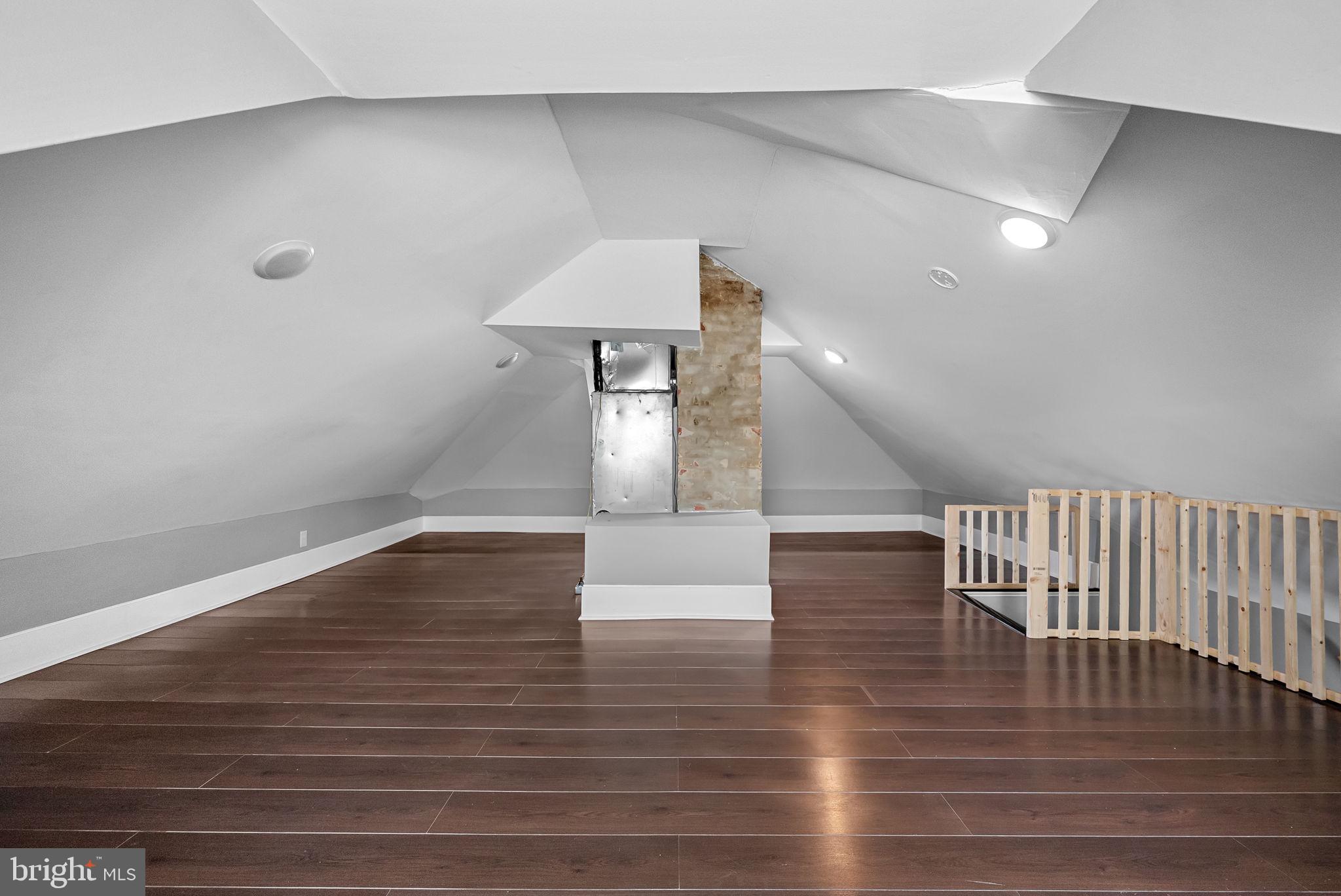 WINCHESTER CITY - Residential