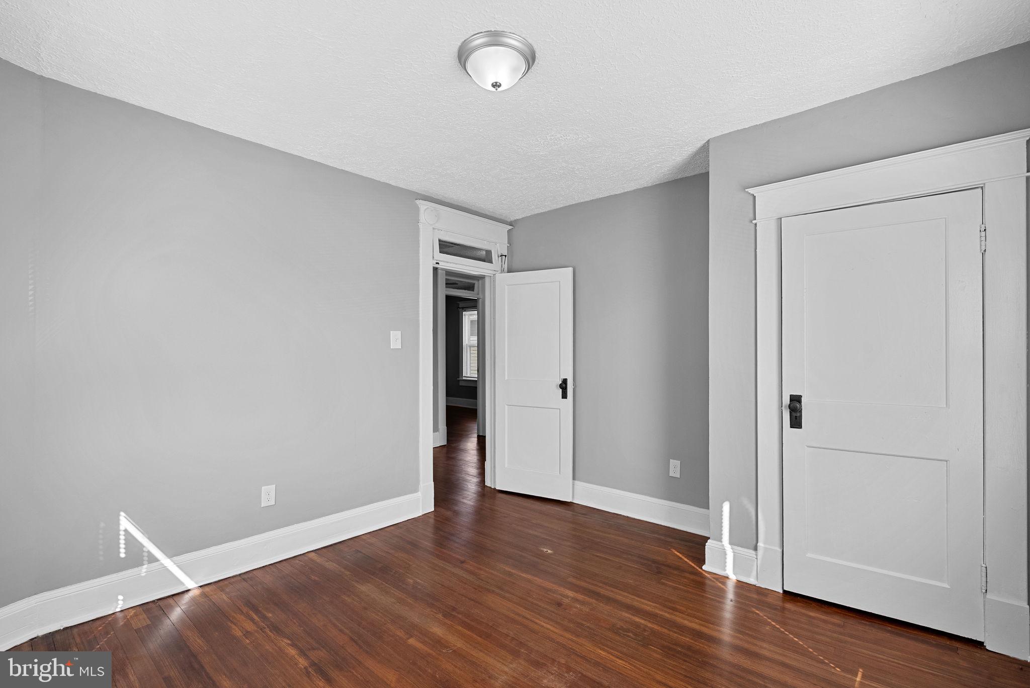 WINCHESTER CITY - Residential