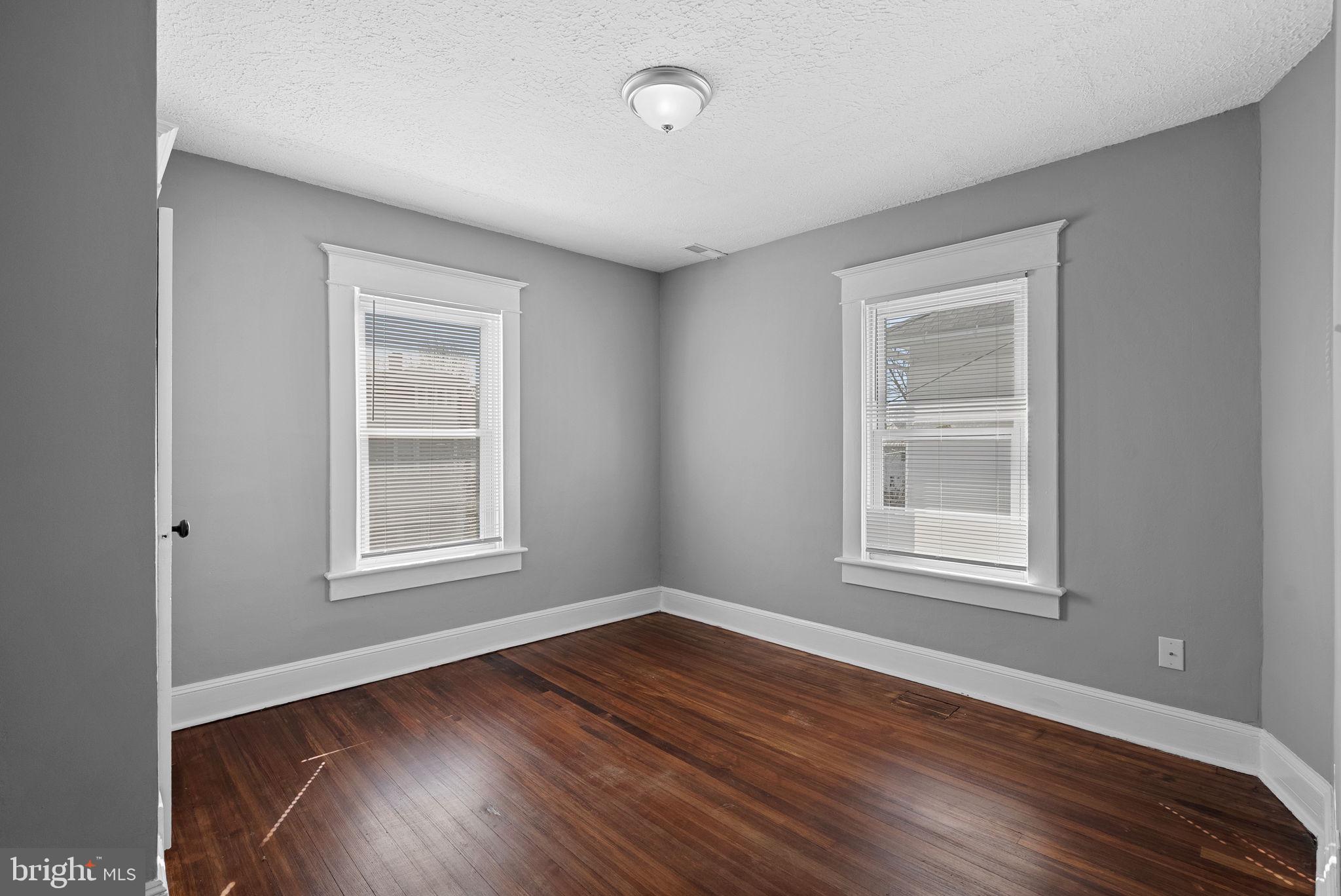 WINCHESTER CITY - Residential