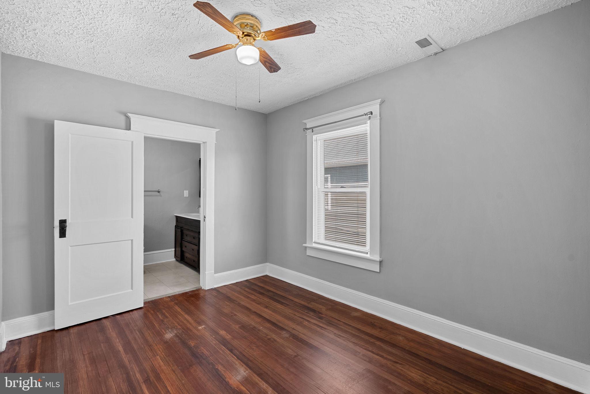 WINCHESTER CITY - Residential