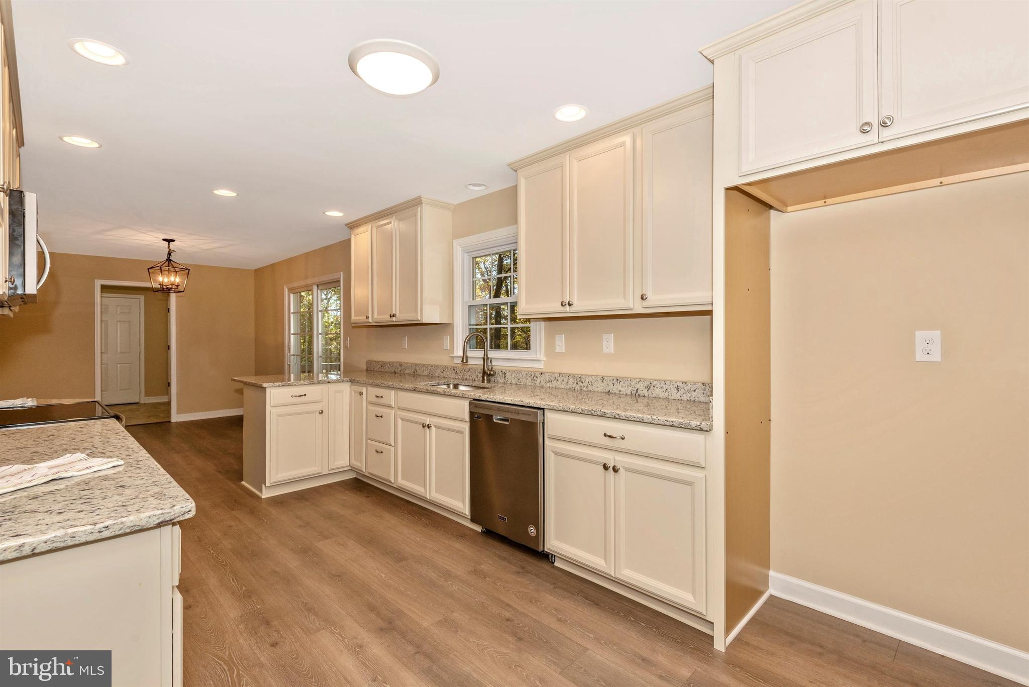 RED OAK HILLS - Residential