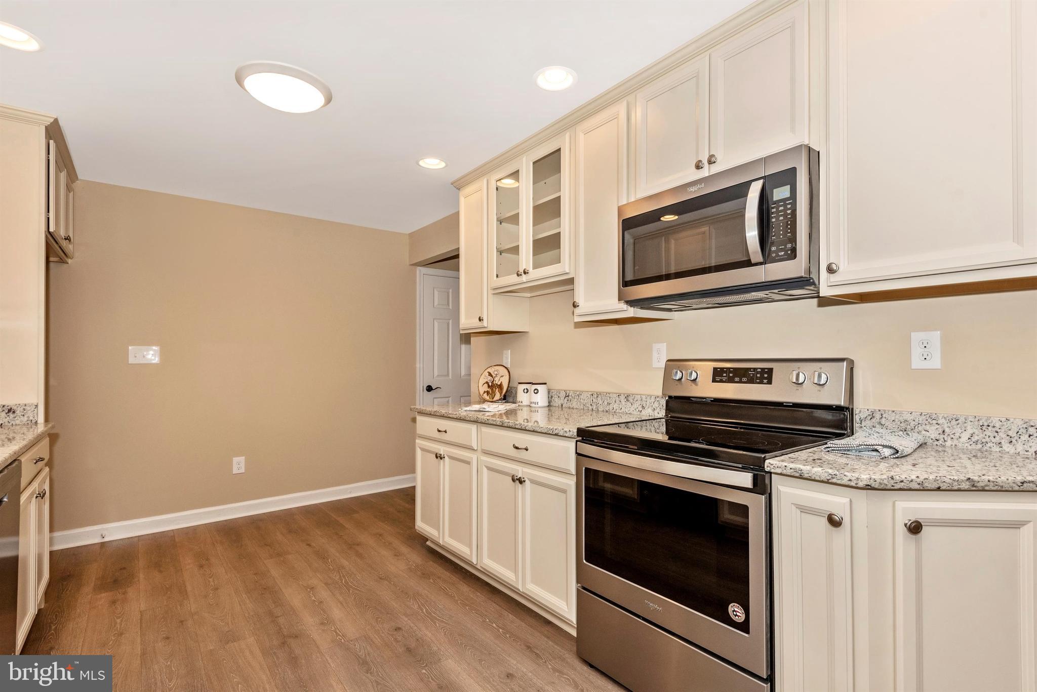 RED OAK HILLS - Residential