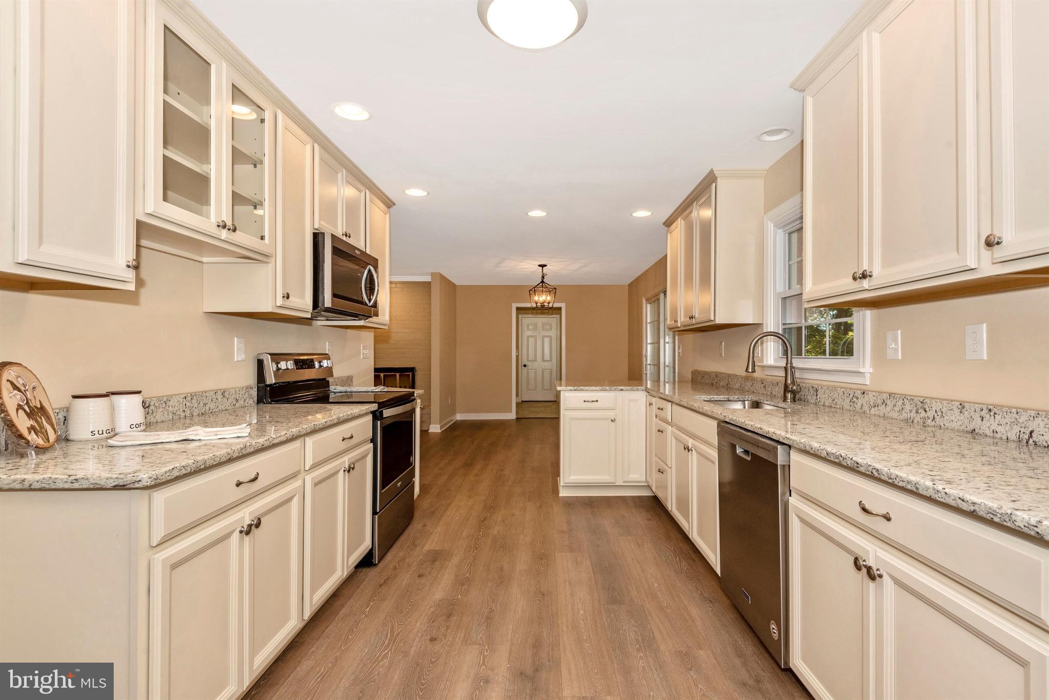 RED OAK HILLS - Residential