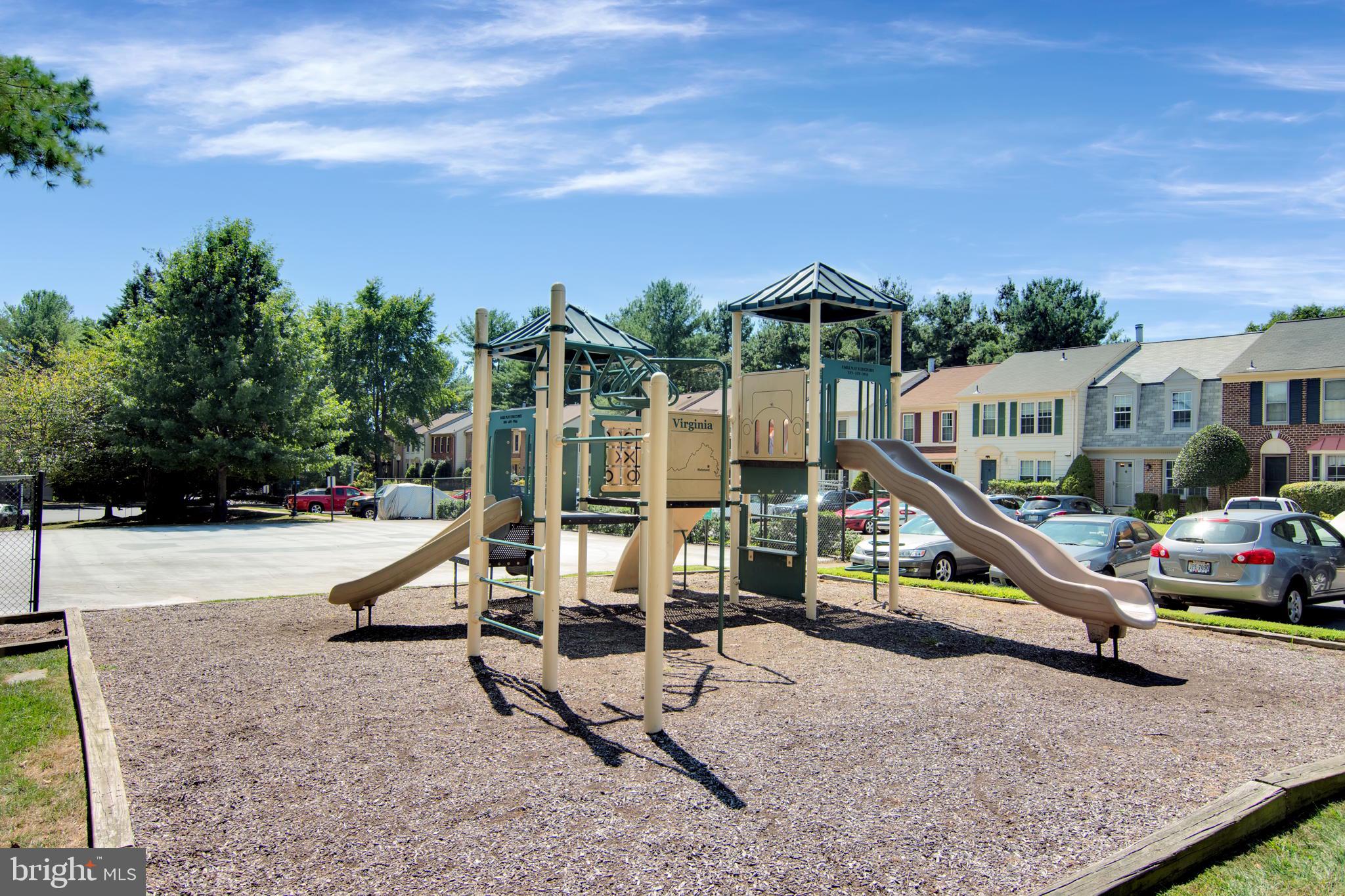 WOODLYNNE COMMUNITY - Residential