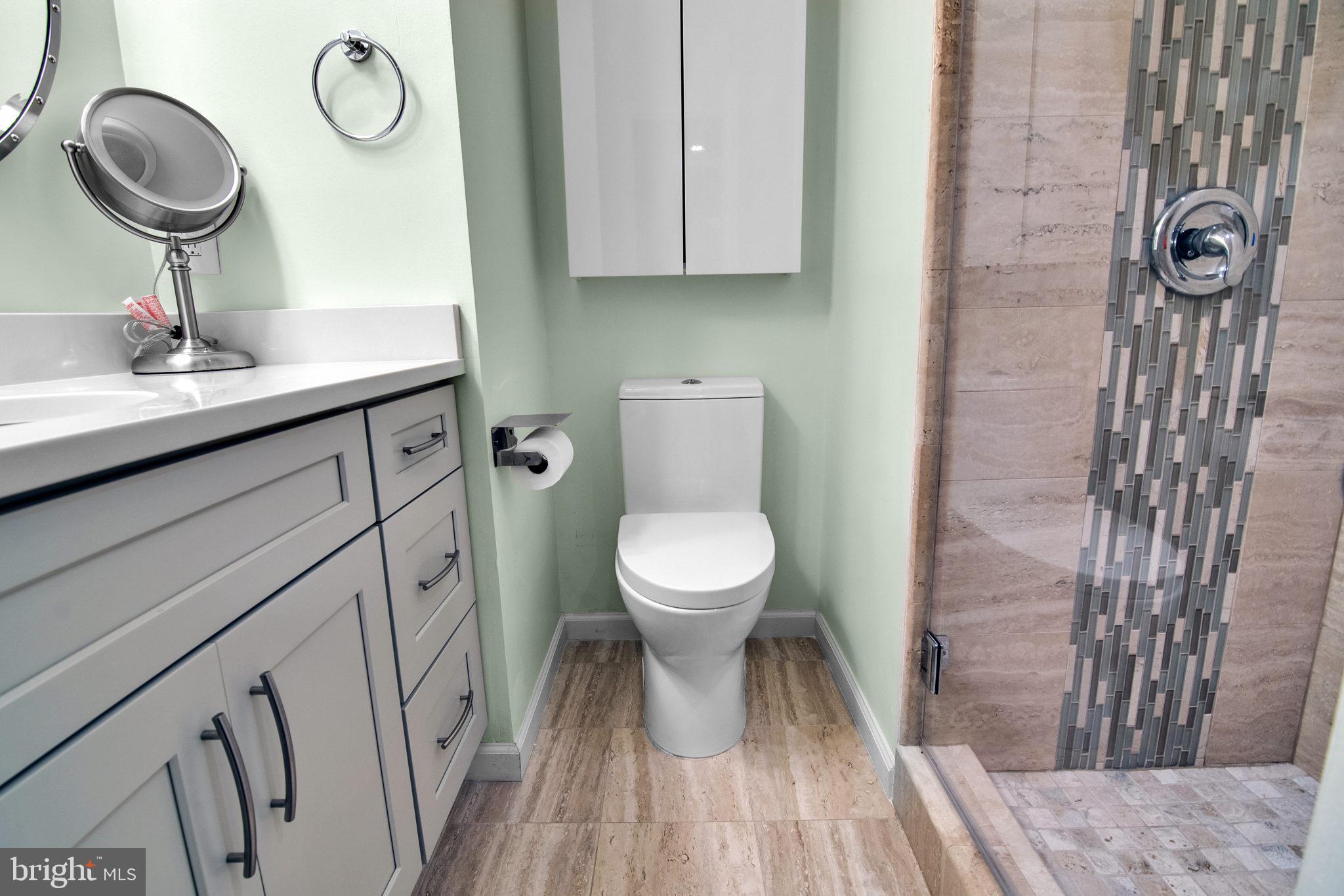 WOODLYNNE COMMUNITY - Residential