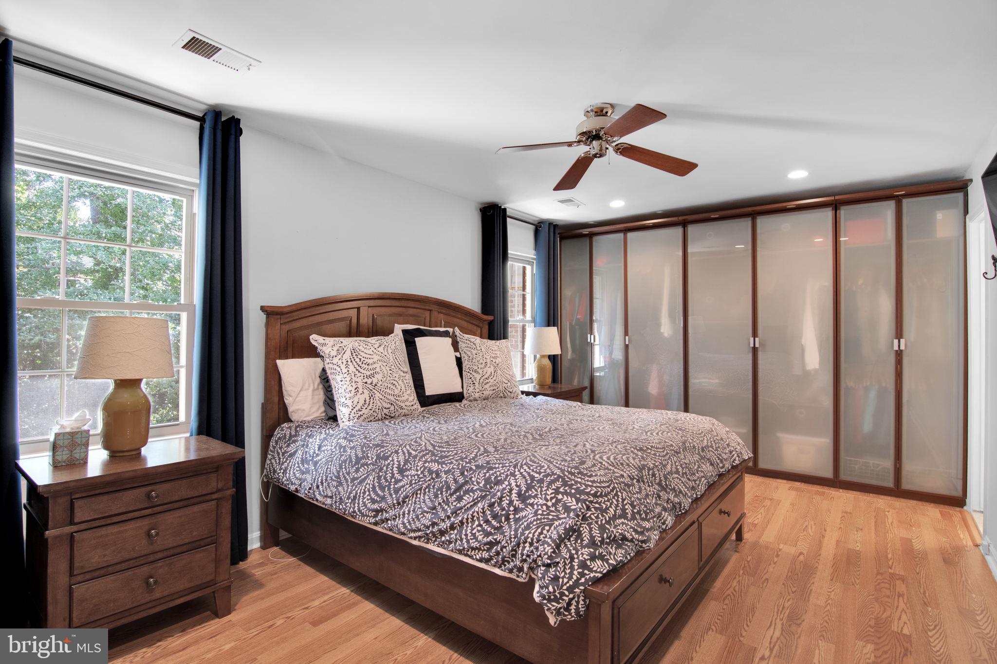 WOODLYNNE COMMUNITY - Residential