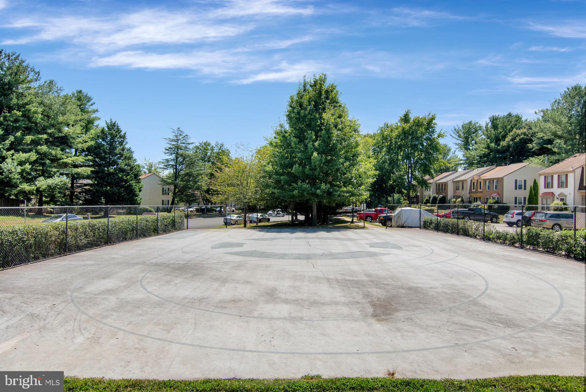 WOODLYNNE COMMUNITY - Residential