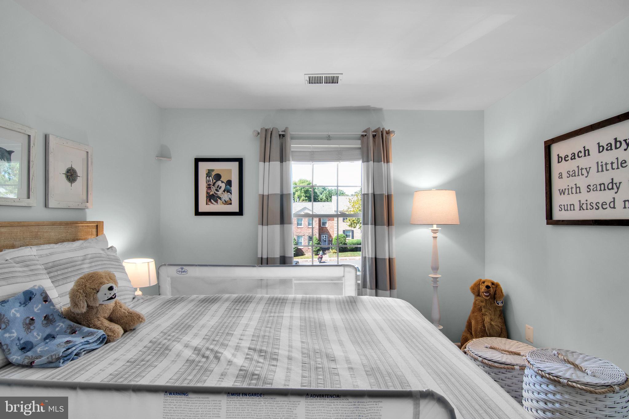 WOODLYNNE COMMUNITY - Residential